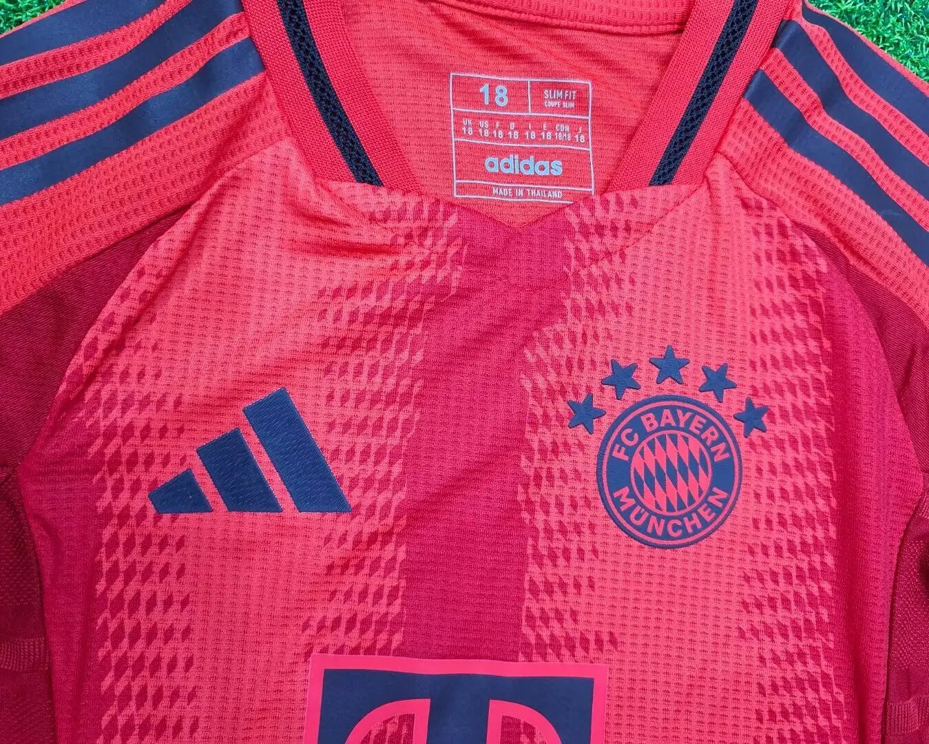 MAILLOT ENFANT BAYERN DOMICILE 2024/2025 - Maillot du Monde