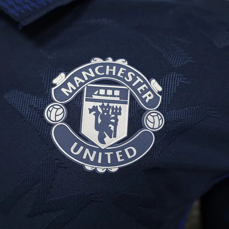 MAILLOT MANCHESTER UNITED EXTÉRIEUR 2024/2025 VERSION MANCHES LONGUES - Maillot du Monde