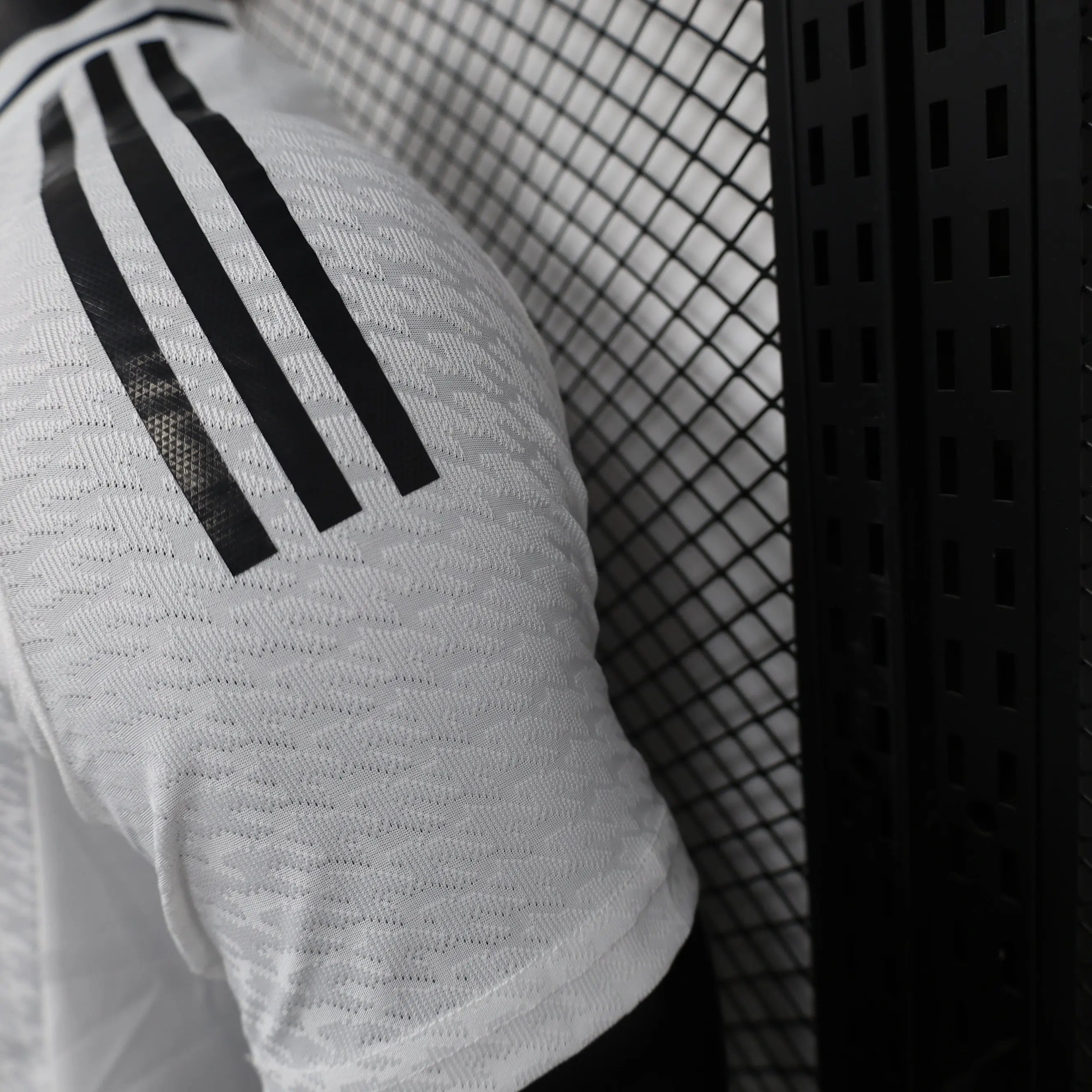 MAILLOT REAL MADRID DOMICILE 2024/2025 - Maillot du Monde