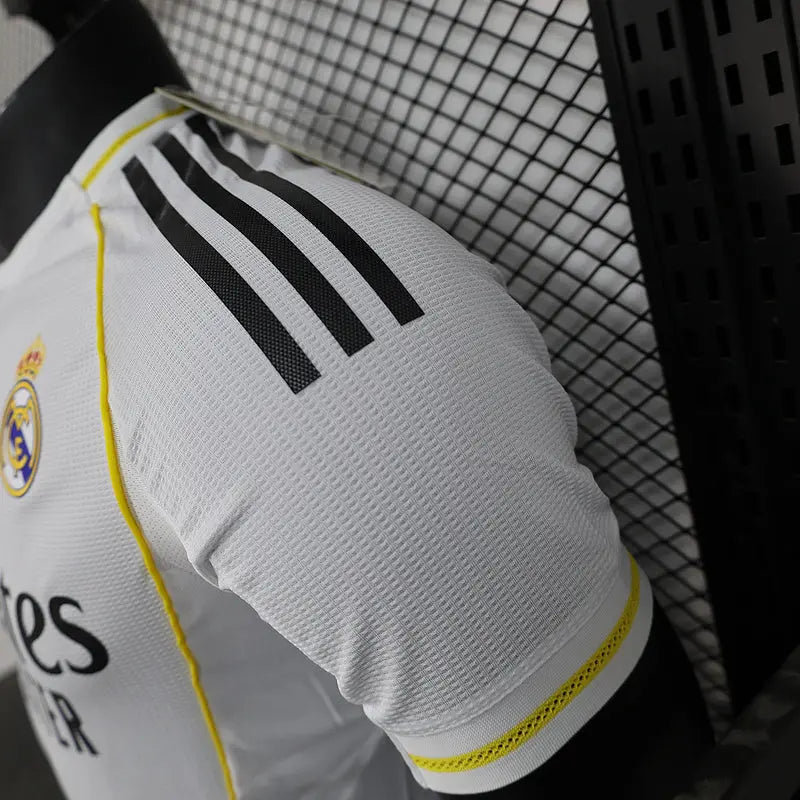 MAILLOT REAL MADRID DOMICILE 2025/2026 - Maillot du Monde