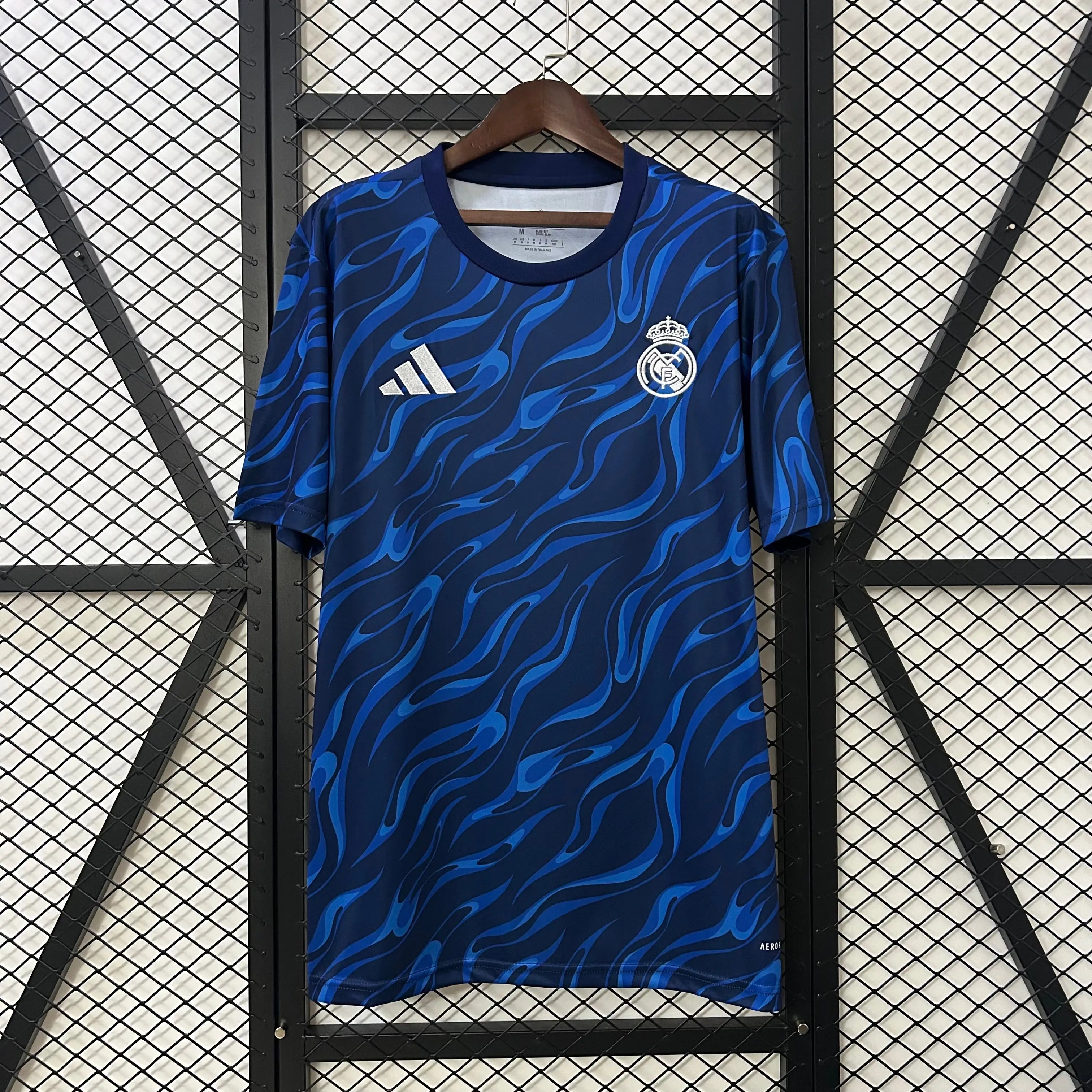 25/25 Maillot du REAL MADRID Bleu - Maillot du Monde