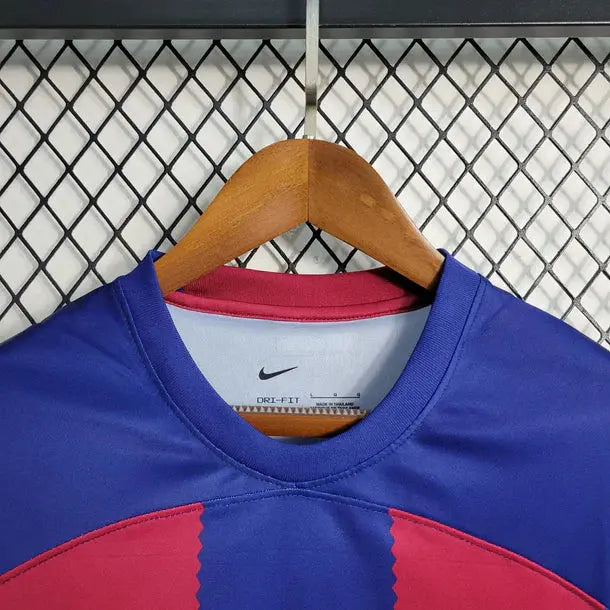 MAILLOT FC BARCELONE DOMICILE 2023/2024 - Maillot du Monde