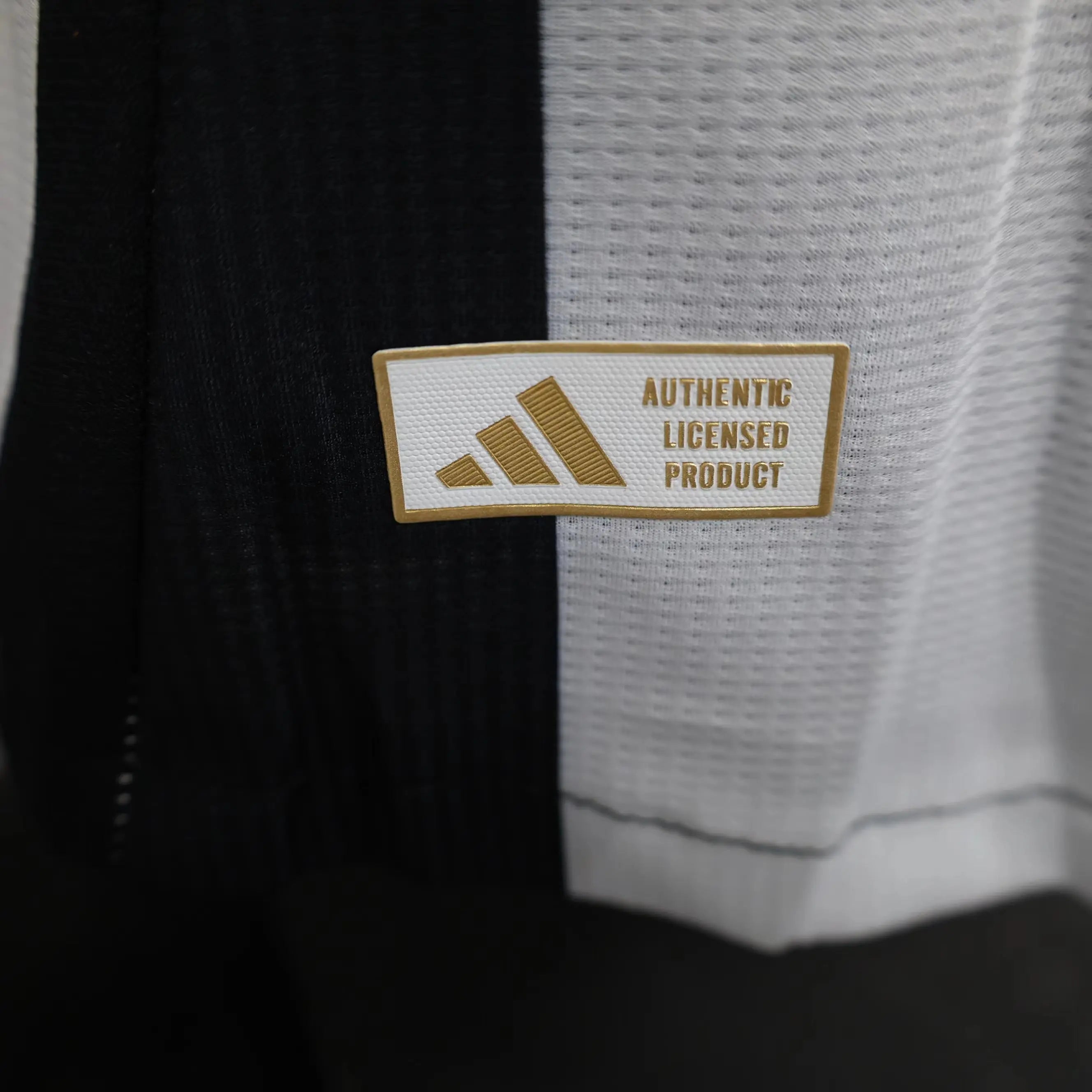 MAILLOT NEWCASTLE DOMICILE 2024/2025 - Maillot du Monde