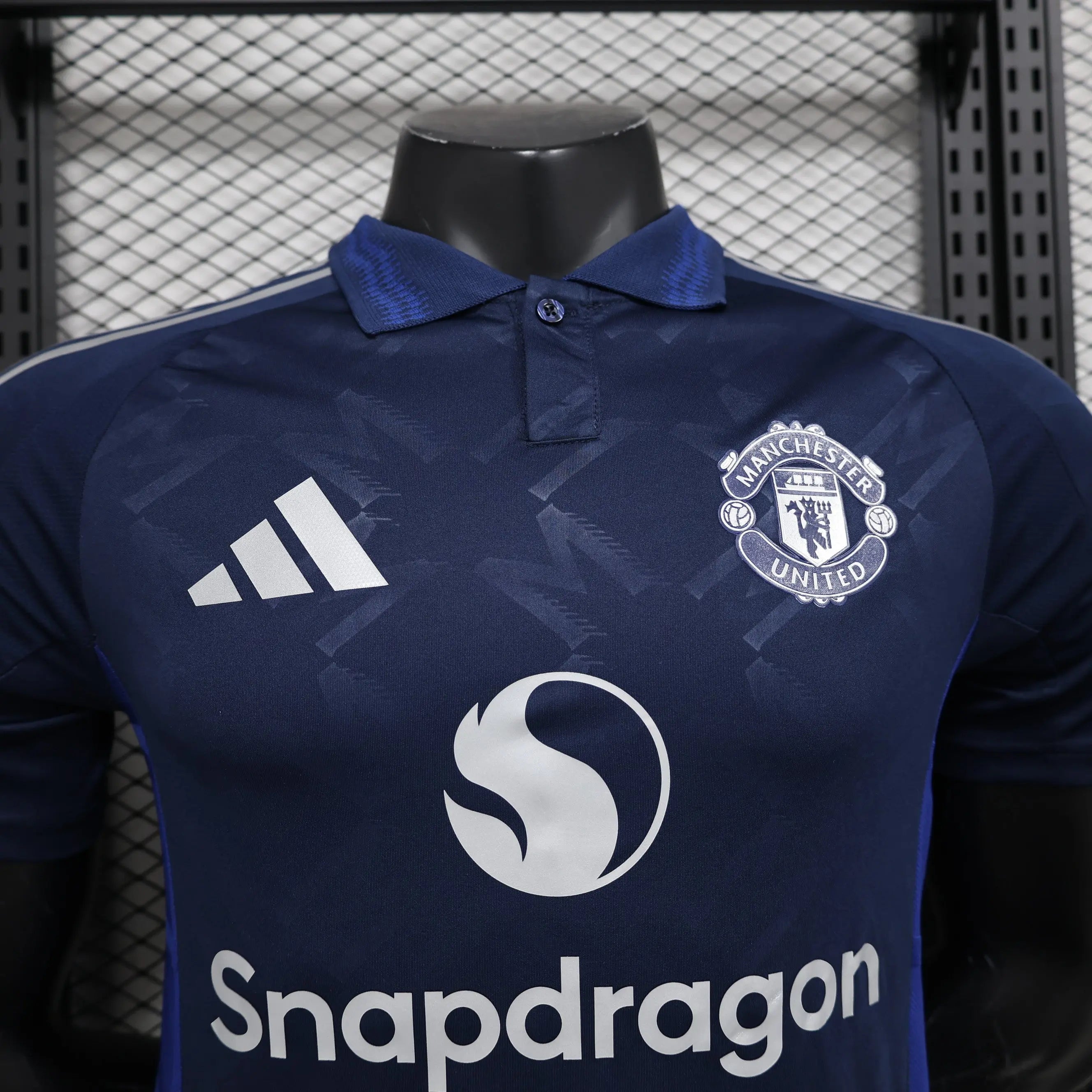 MAILLOT MANCHESTER UNITED EXTERIEUR 2024/2025 - Maillot du Monde