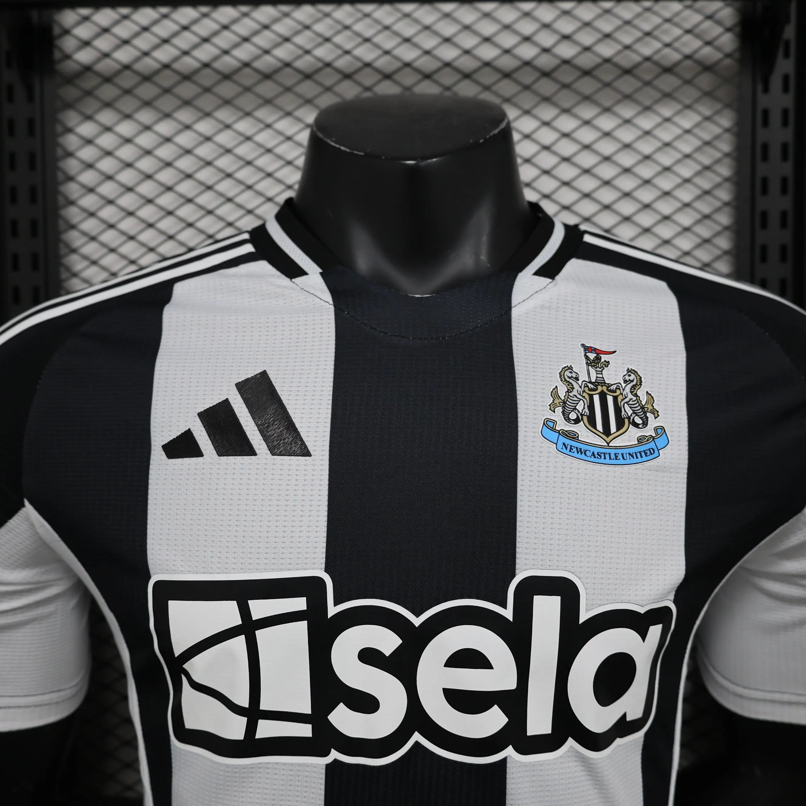 MAILLOT NEWCASTLE DOMICILE 2024/2025 - Maillot du Monde
