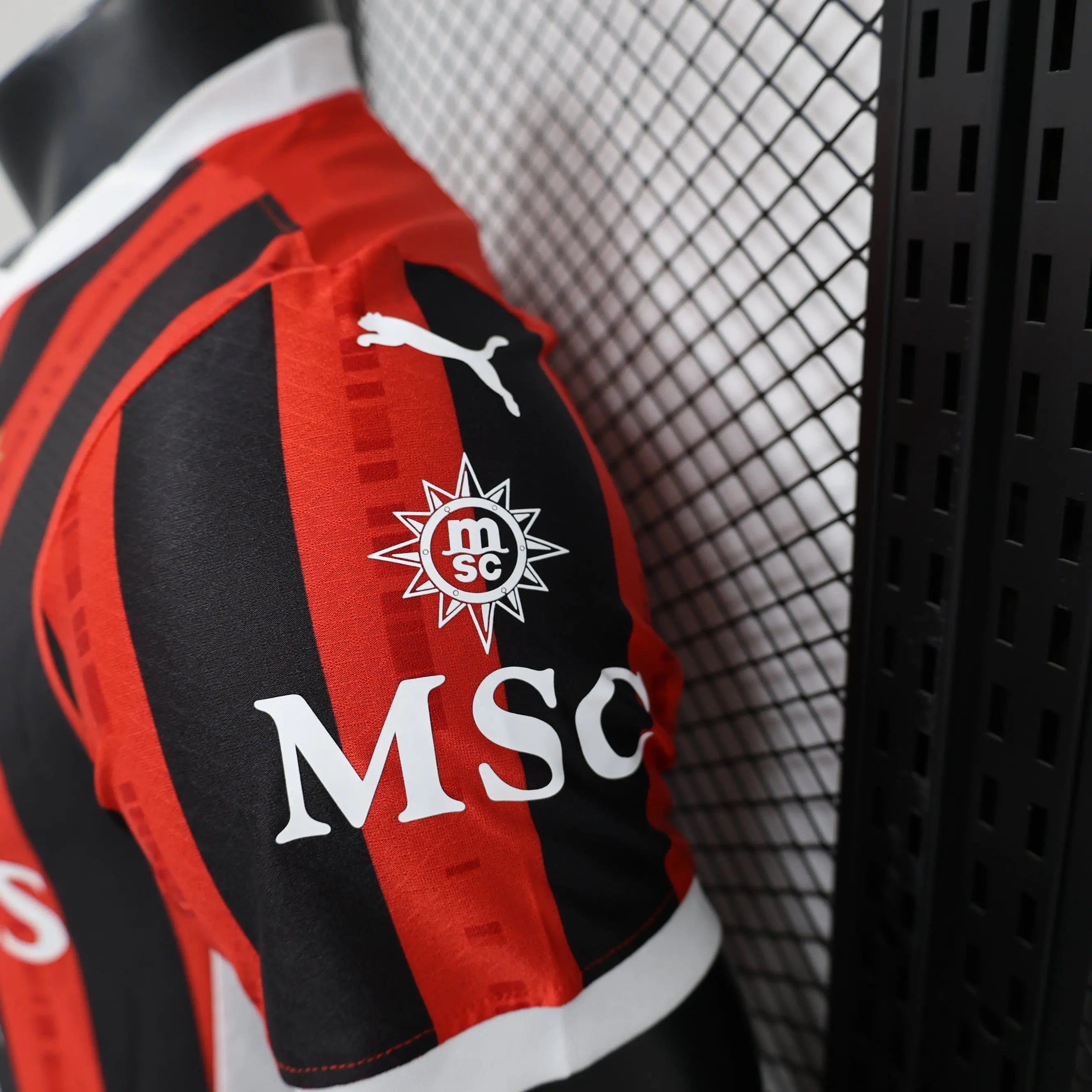 MAILLOT AC MILAN DOMICILE 2024/2025 - Maillot du Monde