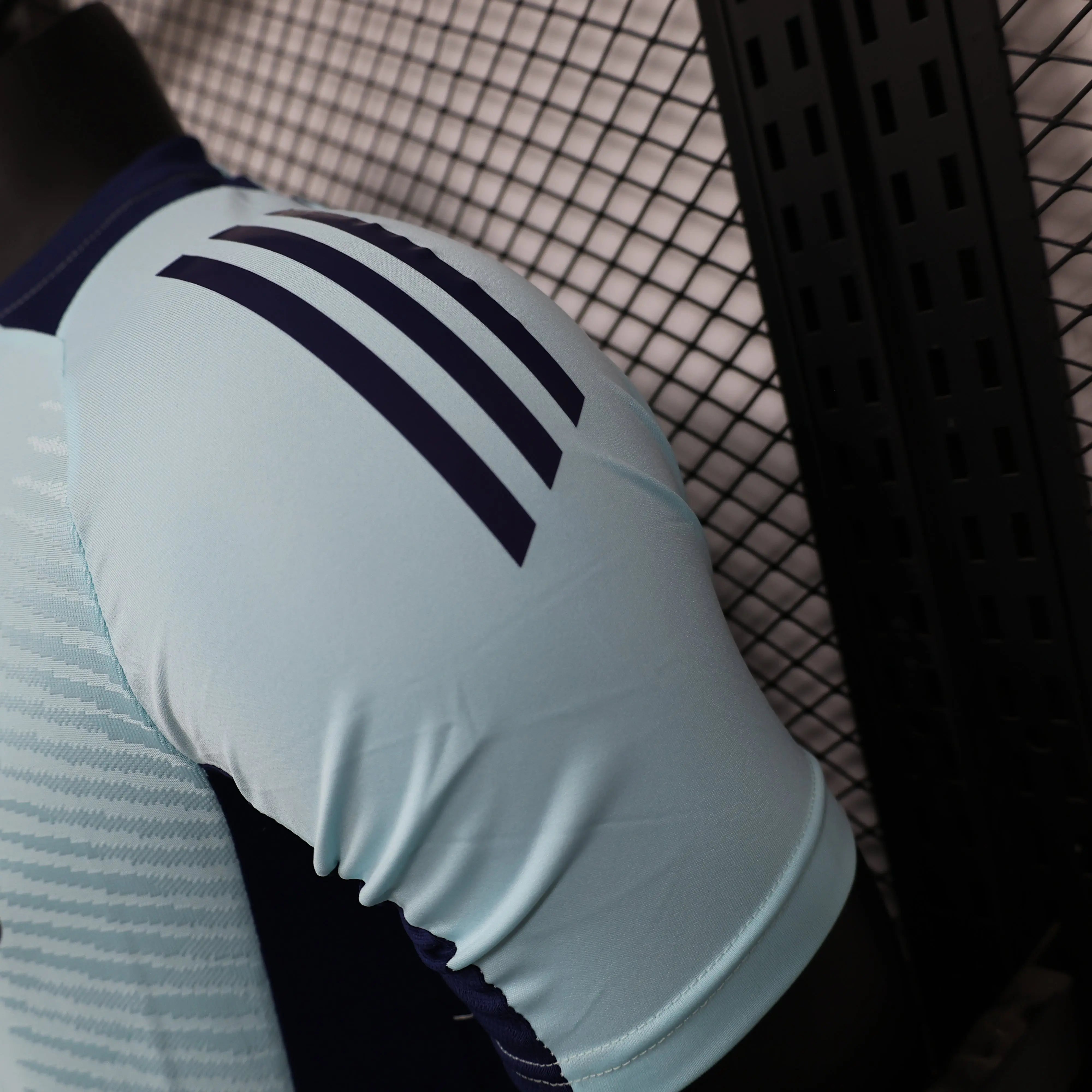 MAILLOT ARSENAL ENTRAINEMENT 2024/2025 - Maillot du Monde