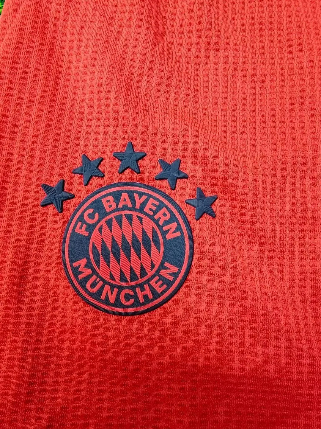 MAILLOT ENFANT BAYERN DOMICILE 2024/2025 - Maillot du Monde