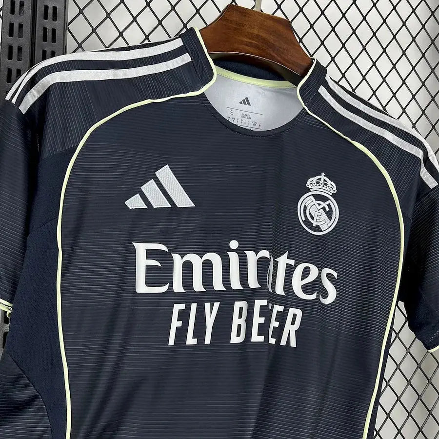 25/26 Maillot du Real Madrid Noir KaliFoot