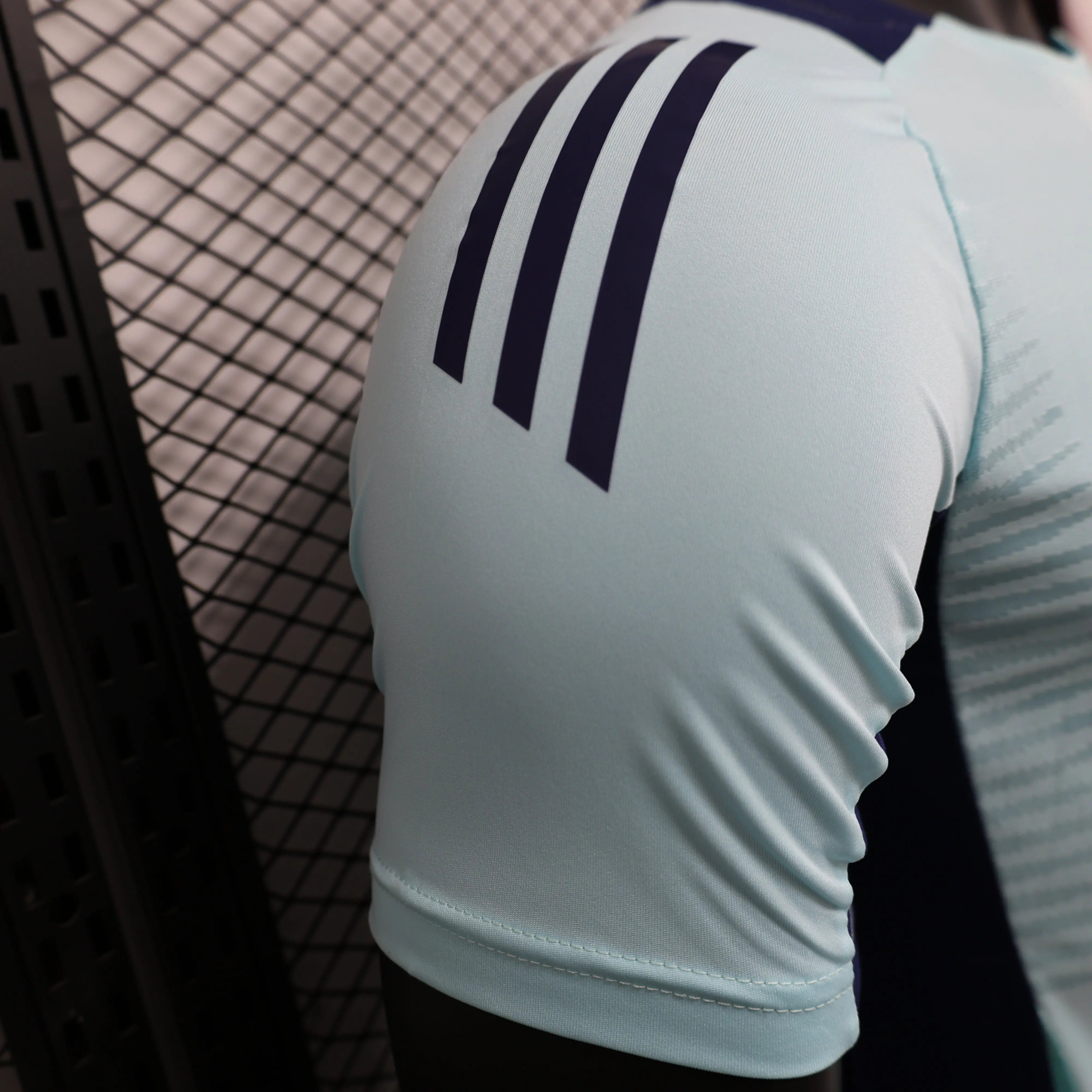 MAILLOT ARSENAL ENTRAINEMENT 2024/2025 - Maillot du Monde