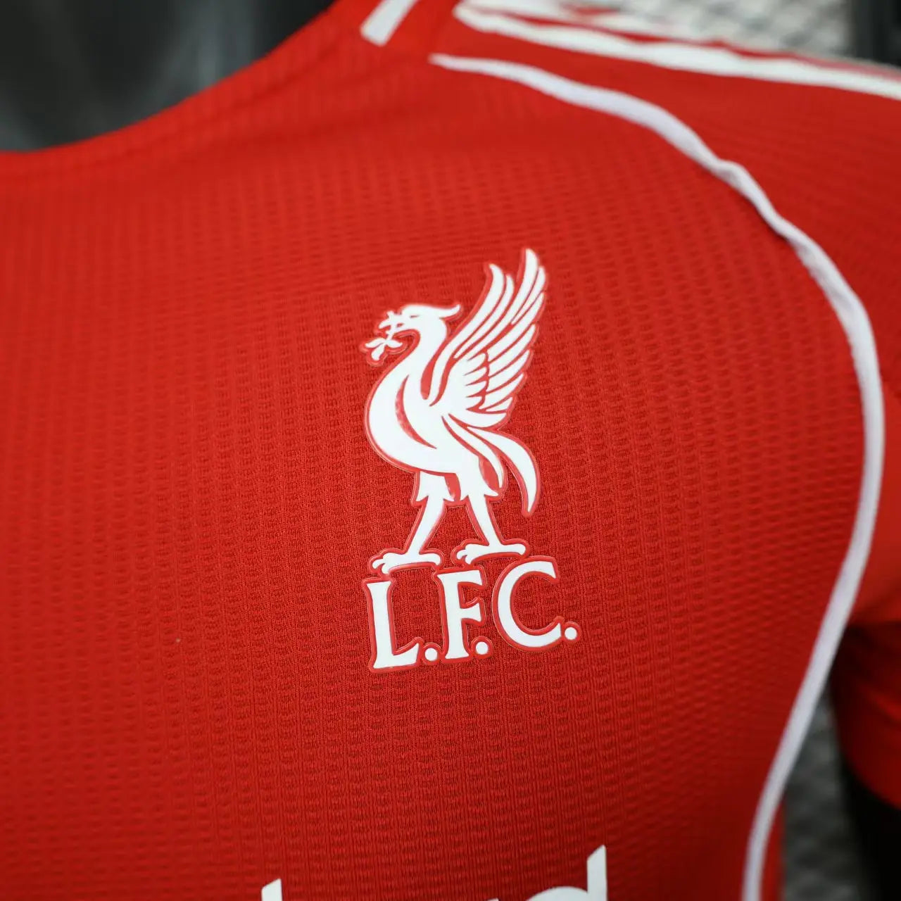 MAILLOT LIVERPOOL DOMICILE 2025/2026 - Maillot du Monde