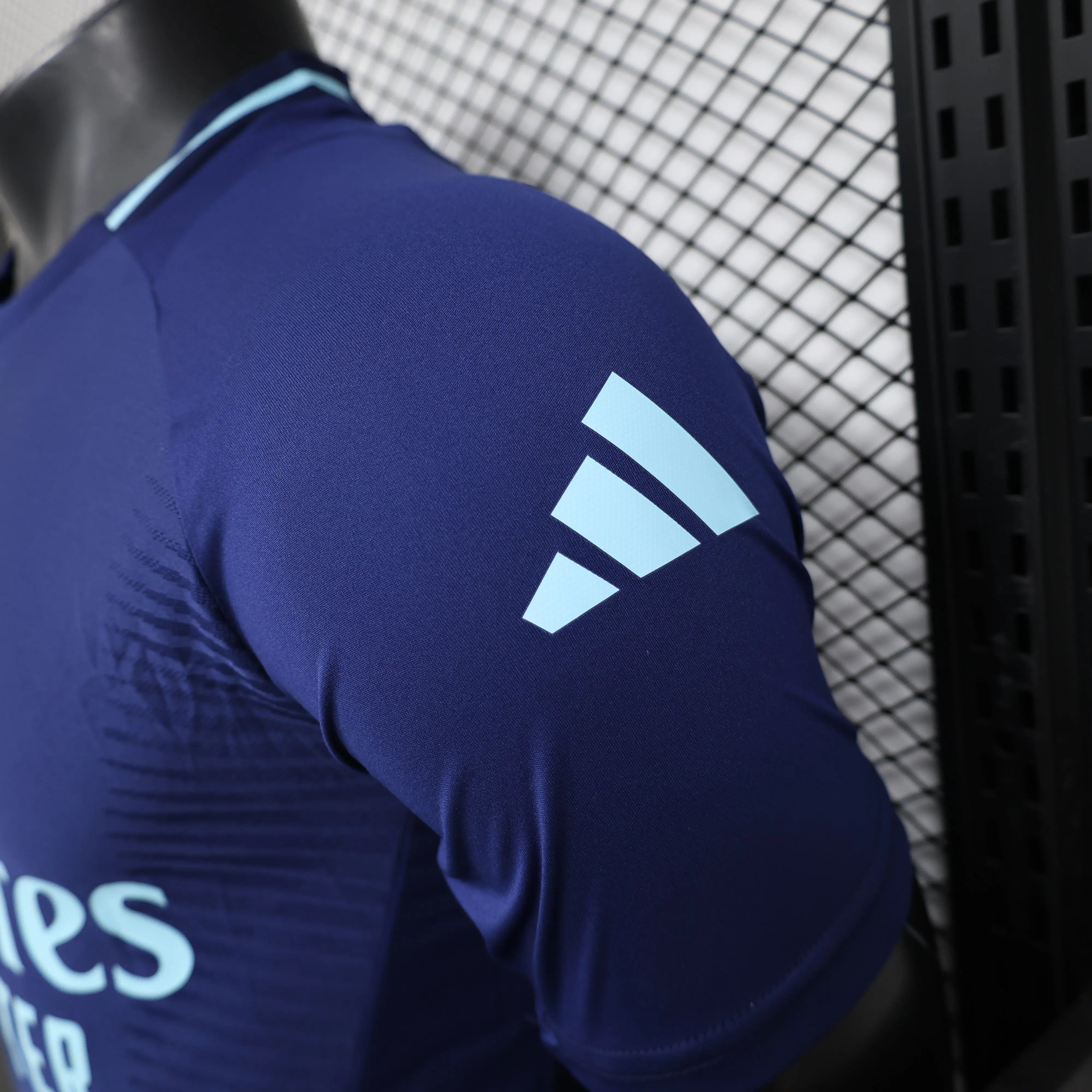 MAILLOT ARSENAL ENTRAINEMENT 2024/2025 - Maillot du Monde