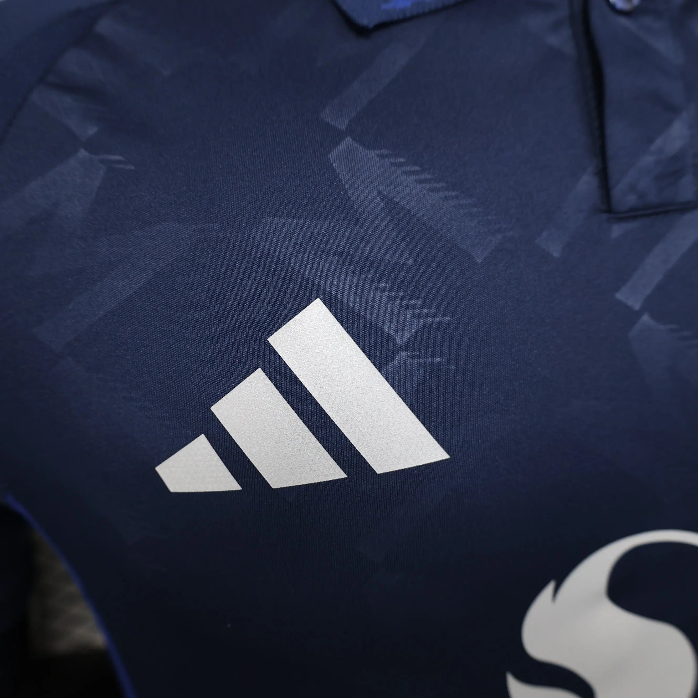 MAILLOT MANCHESTER UNITED EXTERIEUR 2024/2025 - Maillot du Monde