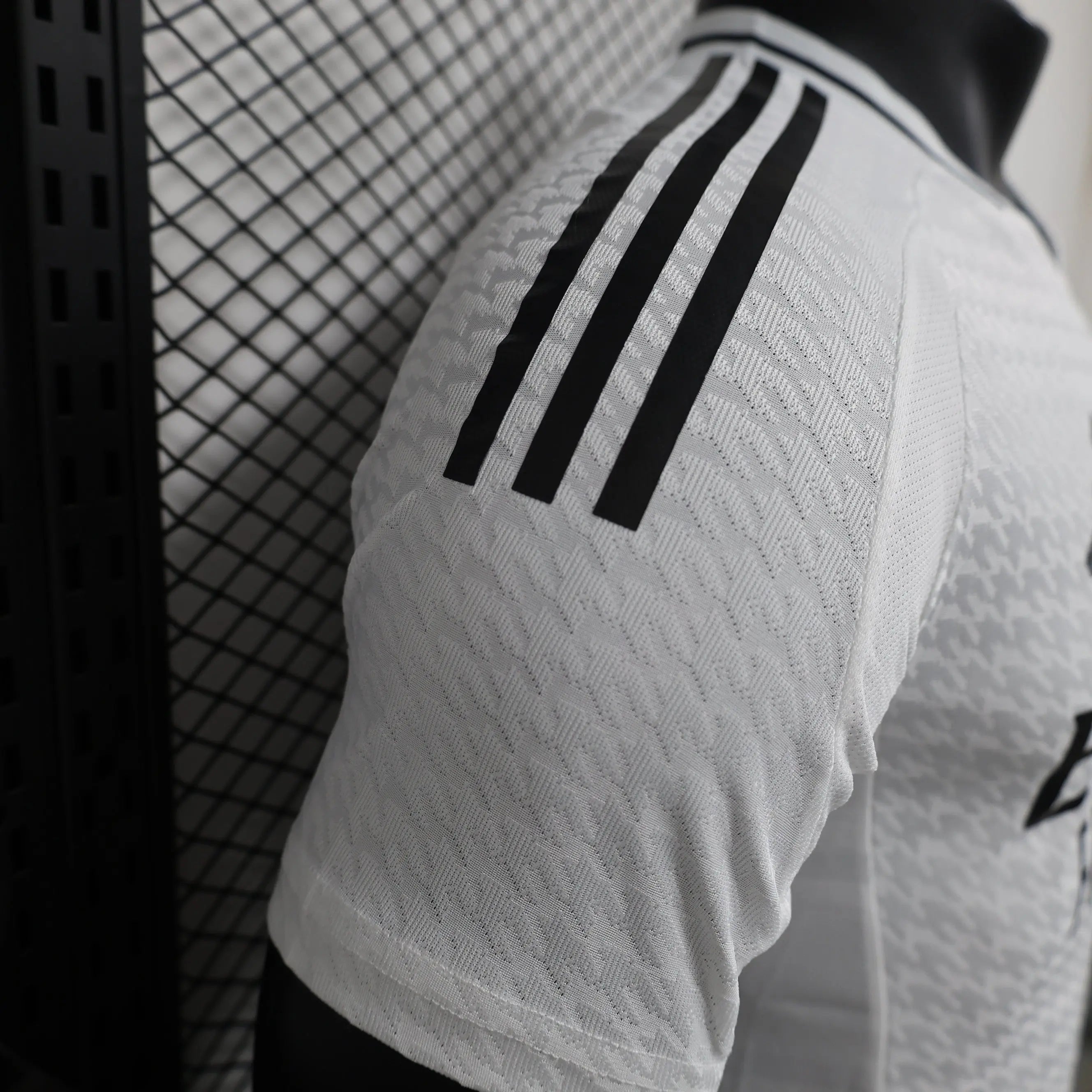 MAILLOT REAL MADRID DOMICILE 2024/2025 - Maillot du Monde