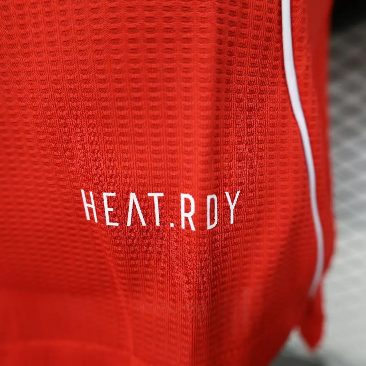 MAILLOT LIVERPOOL DOMICILE 2025/2026 Onze Maillots