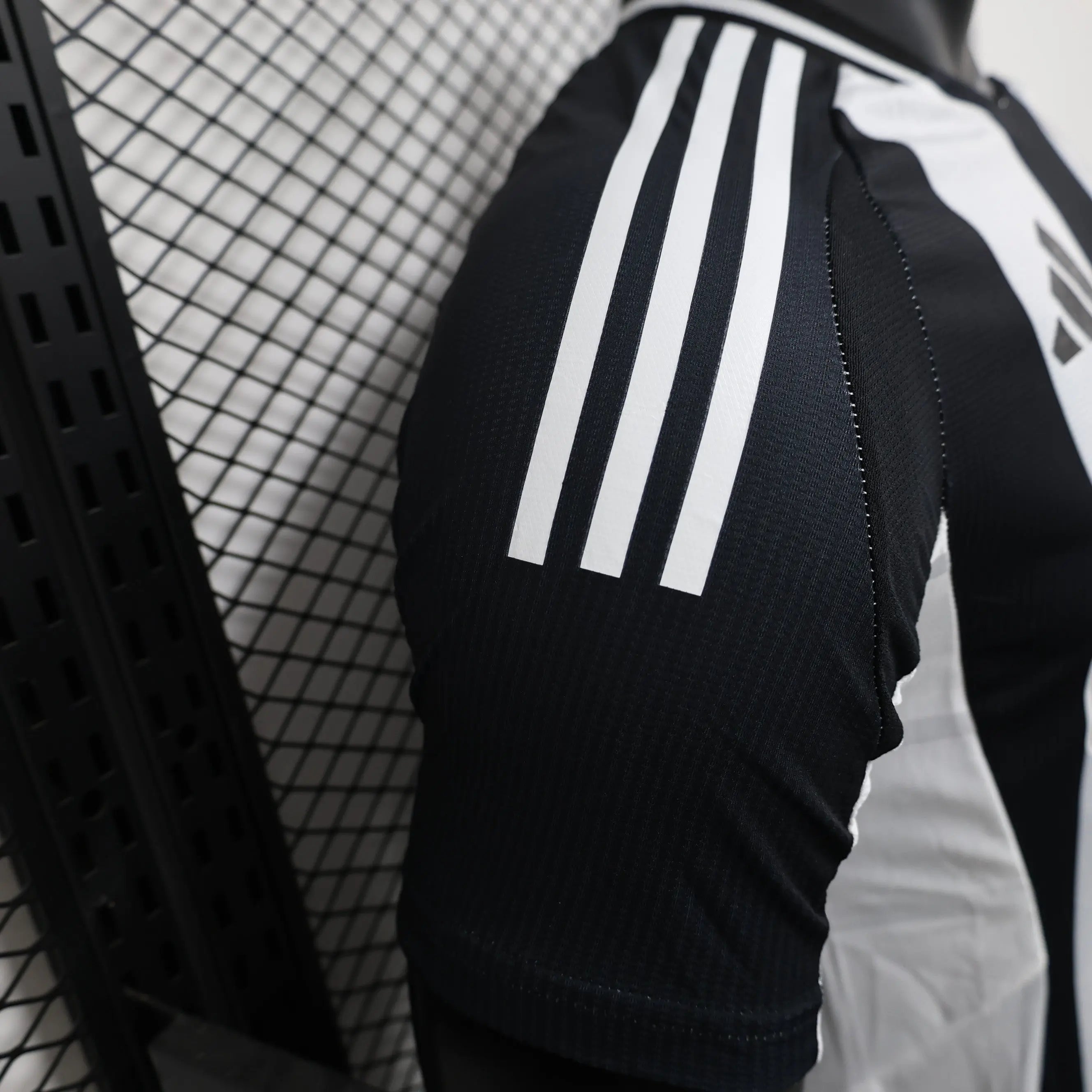 MAILLOT NEWCASTLE DOMICILE 2024/2025 - Maillot du Monde