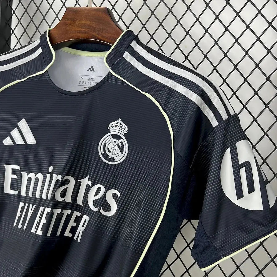 25/26 Maillot du Real Madrid Noir KaliFoot