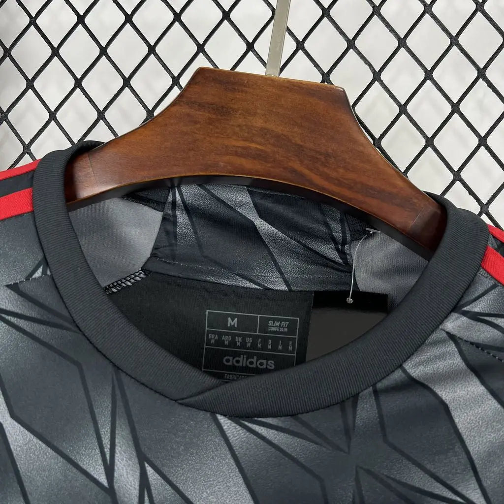 25/16 Maillot du FLAMENGO Noir/Rouge - Maillot du Monde