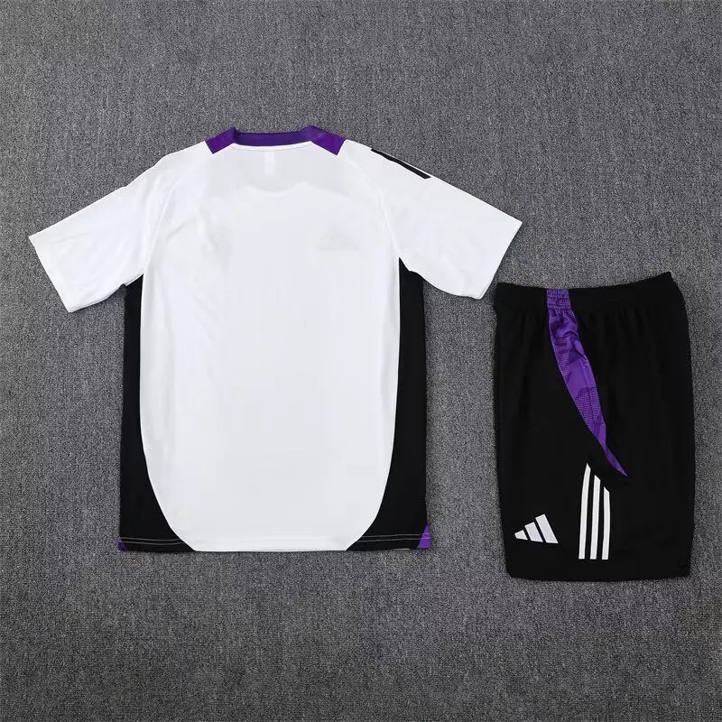 24/25 Ensemble d’entraînement REAL MADRID Blanc/Violet/Noir - Maillot du Monde