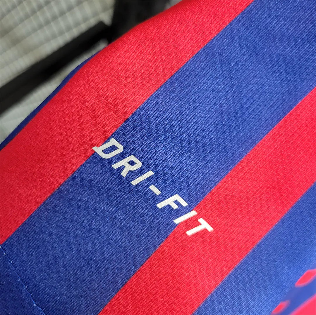 MAILLOT BARCELONE DOMICILE 2011/2012 VERSION MANCHES LONGUES - Maillot du Monde