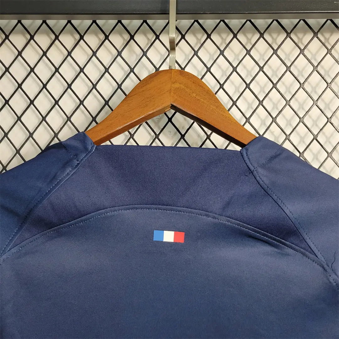 MAILLOT PSG DOMICILE 2023/2024 VERSION MANCHES LONGUES - Maillot du Monde