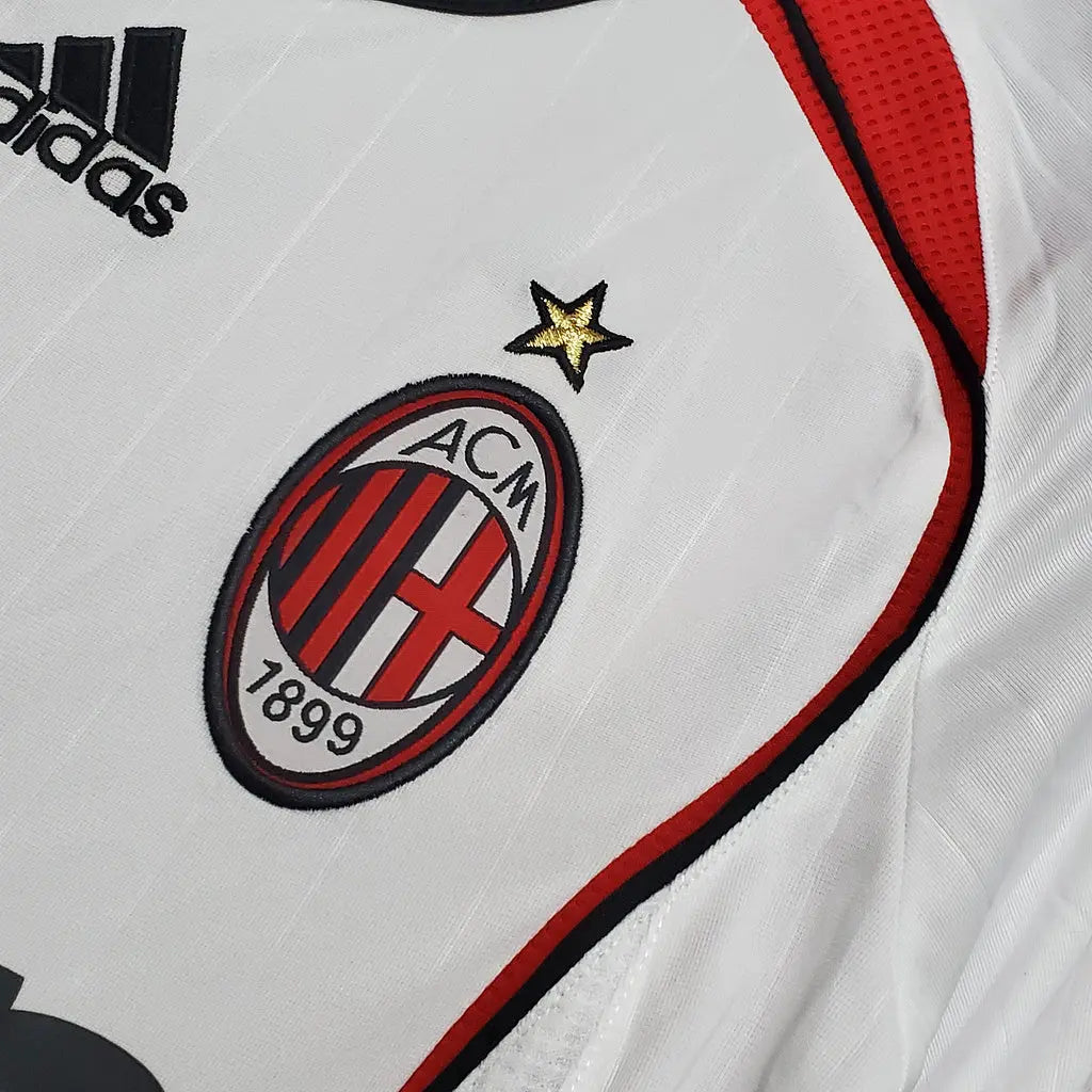 MAILLOT RÉTRO AC MILAN EXTÉRIEUR 2006/2007 VERSION MANCHES LONGUES - Maillot du Monde