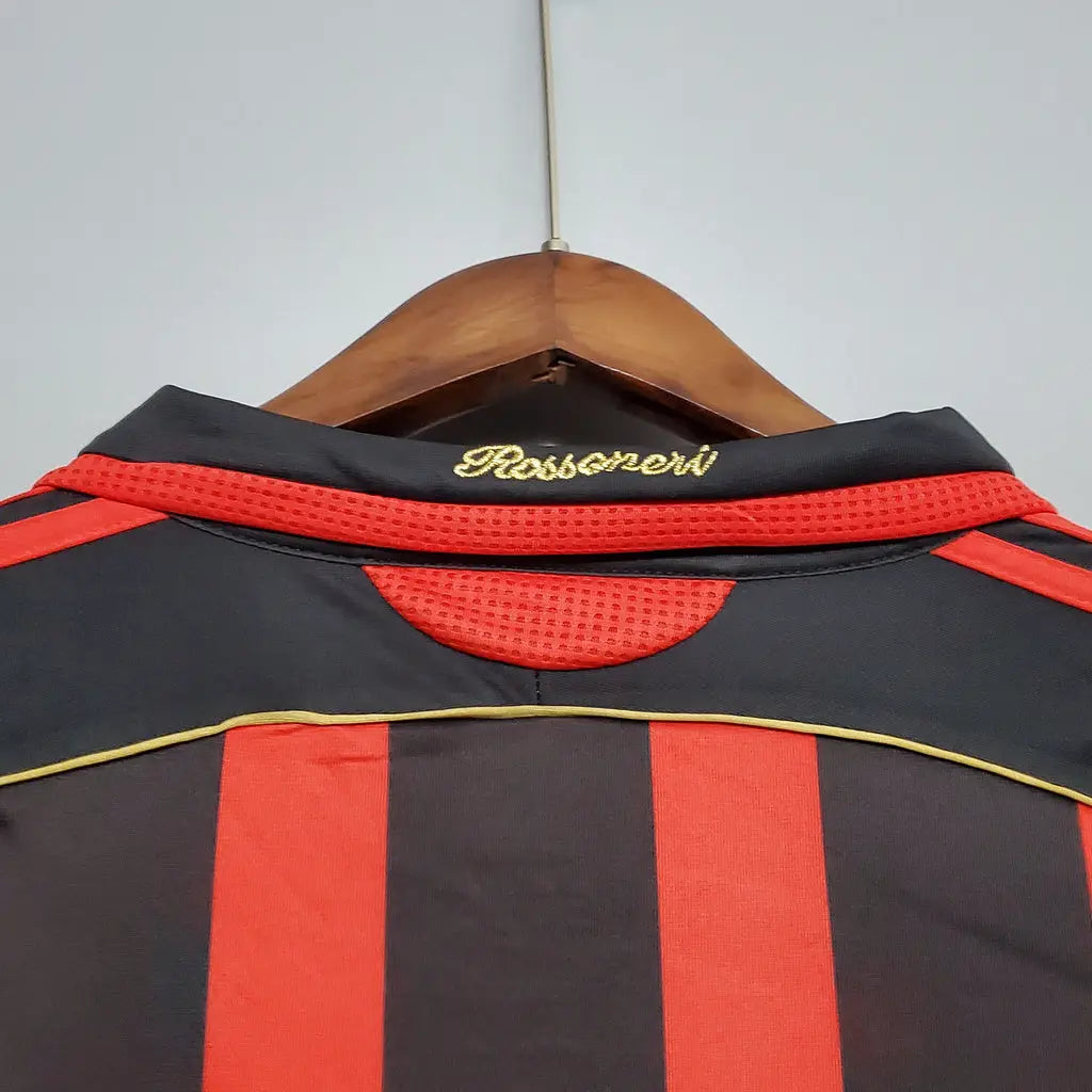 MAILLOT RÉTRO AC MILAN DOMICILE 2006/2007 VERSION MANCHES LONGUES - Maillot du Monde