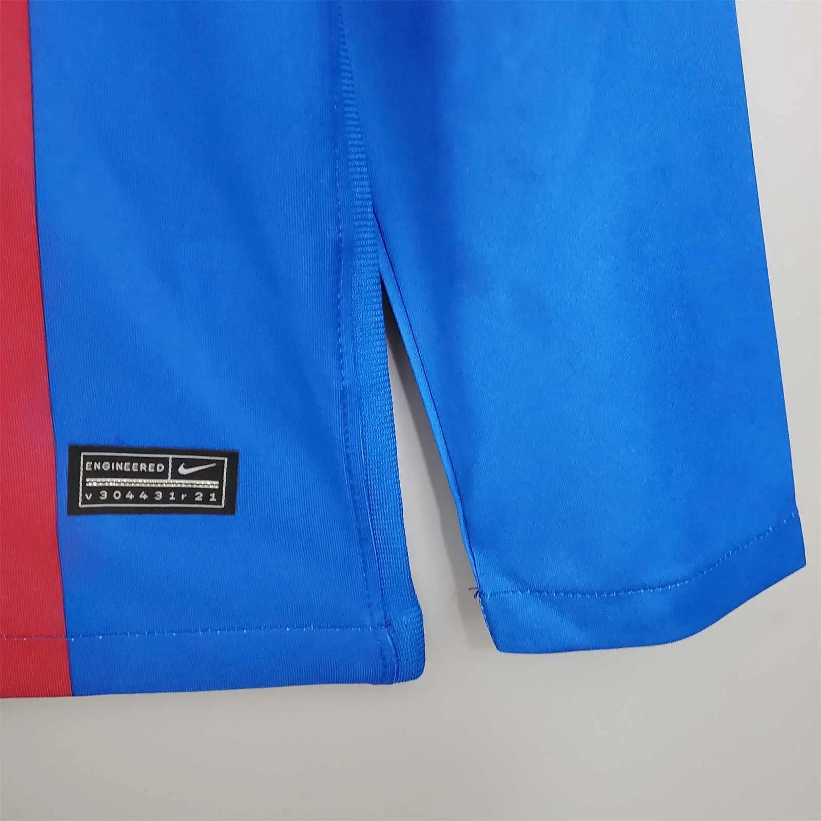 MAILLOT BARCELONE DOMICILE 2021/2022 VERSION MANCHES LONGUES - Maillot du Monde