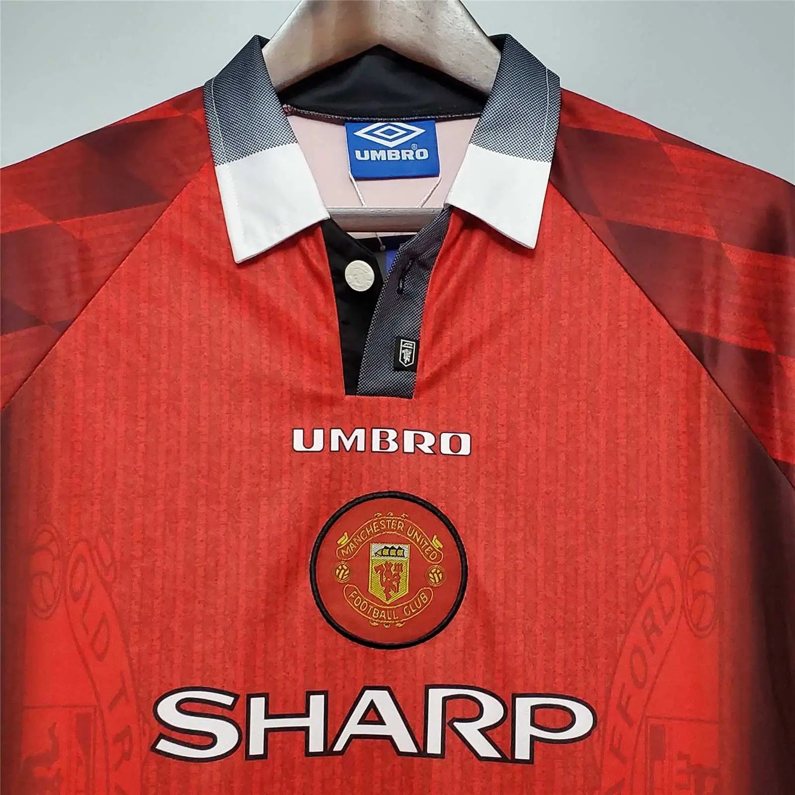 MAILLOT MANCHESTER UNITED DOMICILE 1996/1997 VERSION MANCHES LONGUES - Maillot du Monde