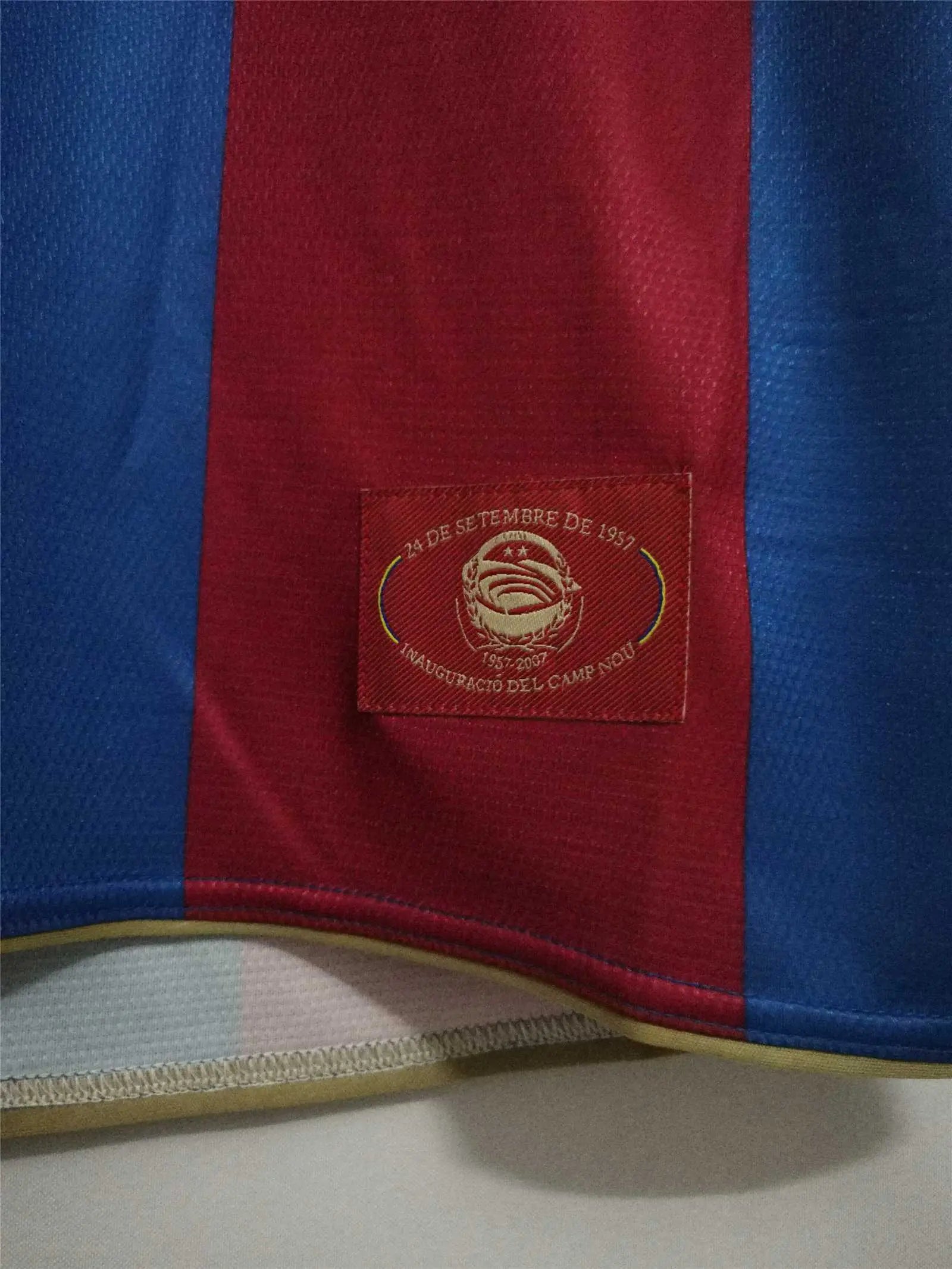 MAILLOT BARCELONE DOMICILE 2007/2008 VERSION MANCHES LONGUES - Maillot du Monde