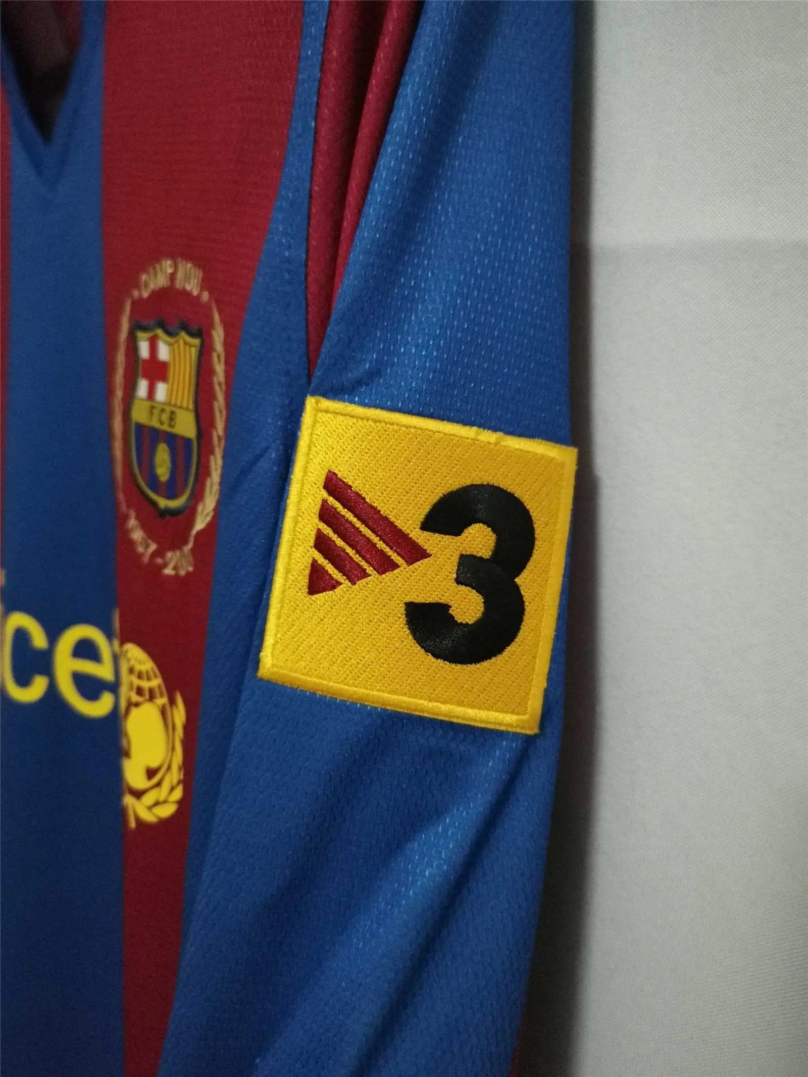 MAILLOT BARCELONE DOMICILE 2007/2008 VERSION MANCHES LONGUES - Maillot du Monde