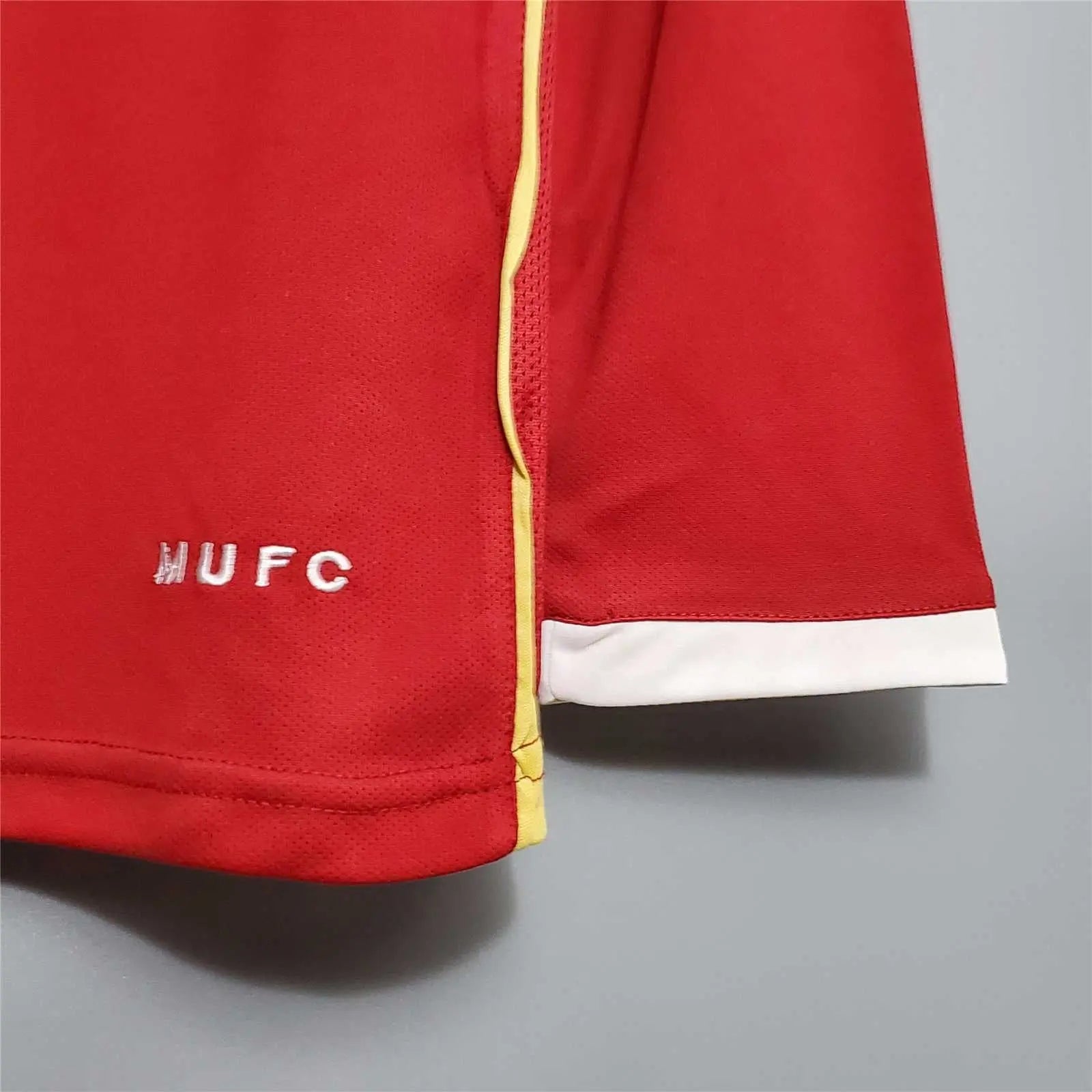 MAILLOT MANCHESTER UNITED 2006/2007 VERSION MANCHES LONGUES - Maillot du Monde