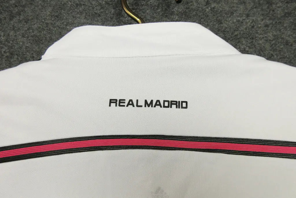 MAILLOT RETRO REAL MADRID DOMICILE 2014/2015 VERSION MANCHES LONGUES - Maillot du Monde