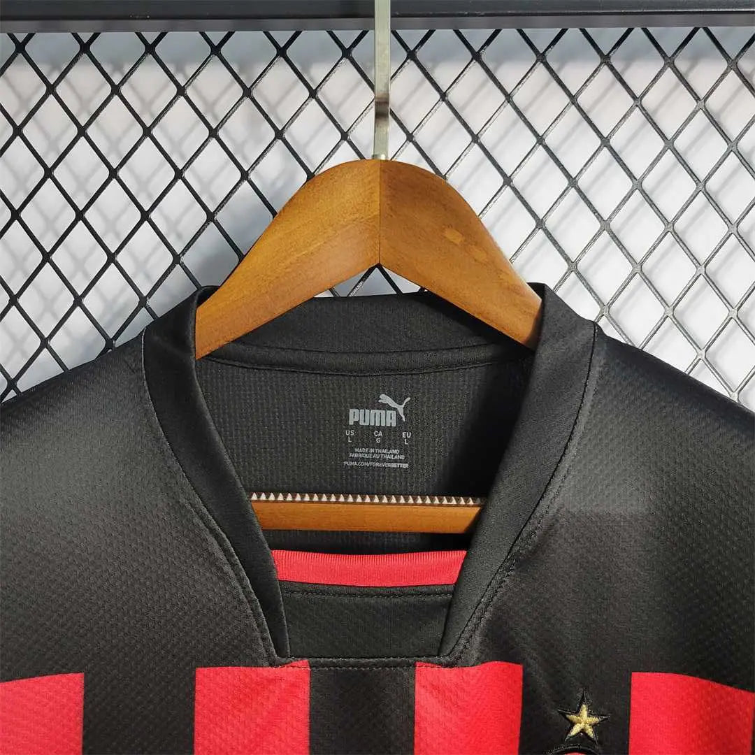 MAILLOT AC MILAN DOMICILE 2022/2023 VERSION MANCHES LONGUES - Maillot du Monde