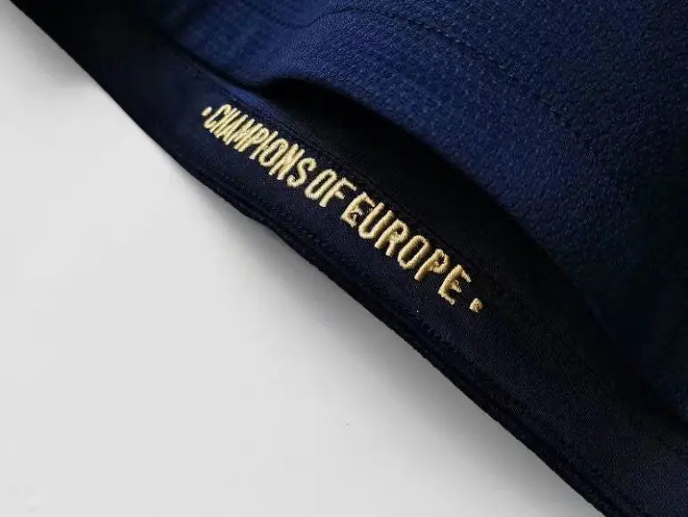 MAILLOT MANCHESTER CITY 1968 VERSION MANCHES LONGUES - Maillot du Monde