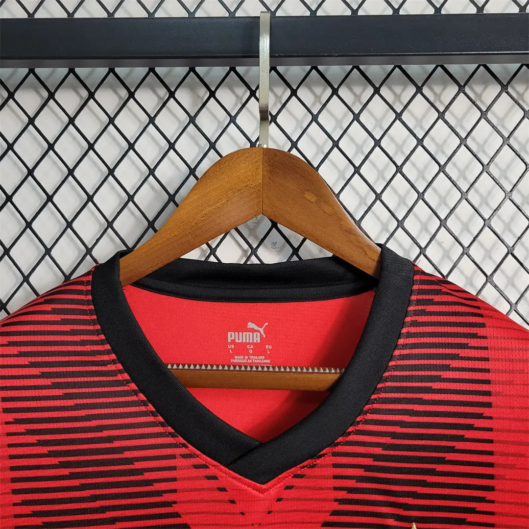 MAILLOT AC MILAN DOMICILE 2023/2024 VERSION MANCHES LONGUES - Maillot du Monde