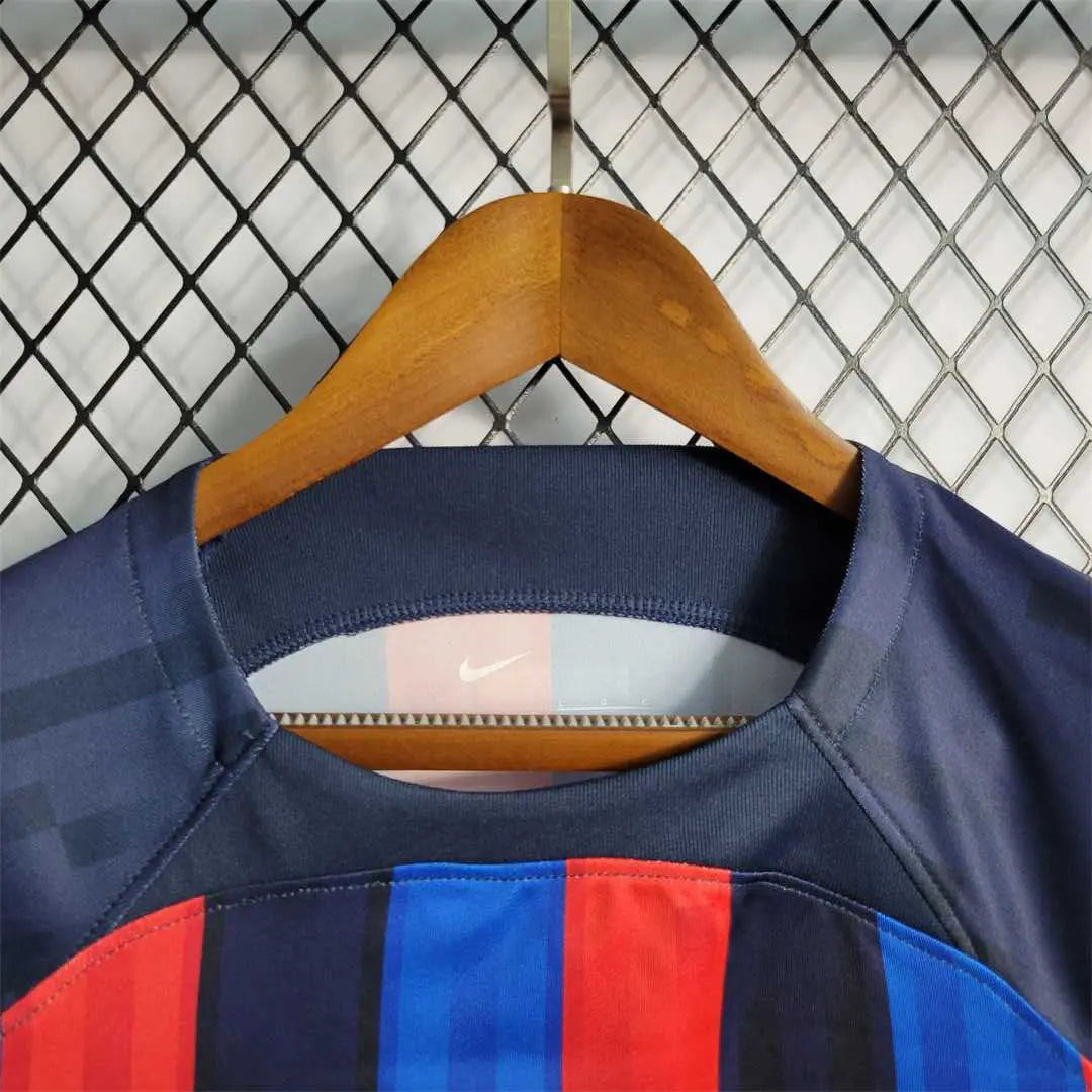 MAILLOT BARCELONE DOMICILE 2022/2023 VERSION MANCHES LONGUES - Maillot du Monde