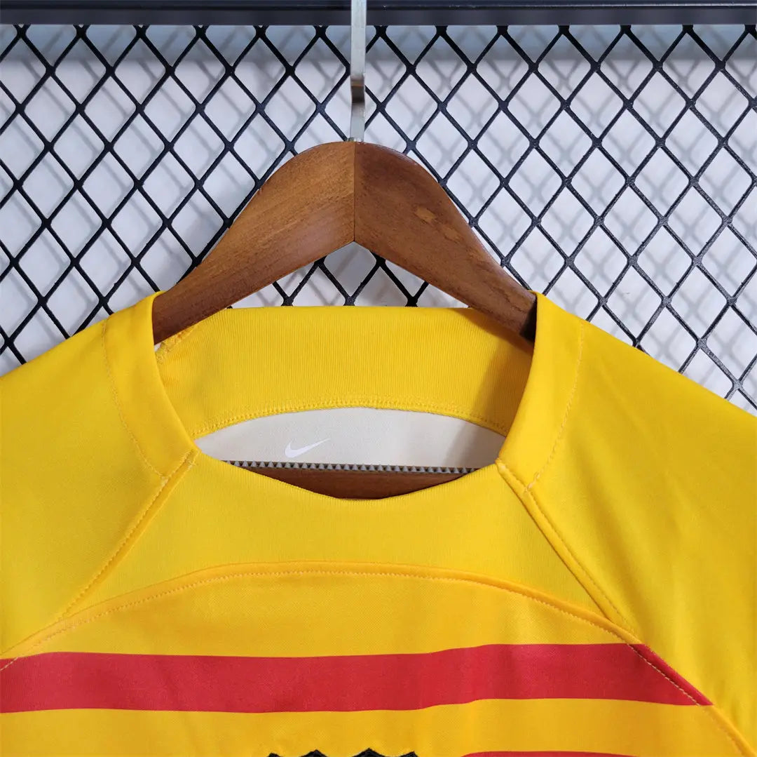 MAILLOT BARCELONE 2022/2023 VERSION MANCHES LONGUES - Maillot du Monde