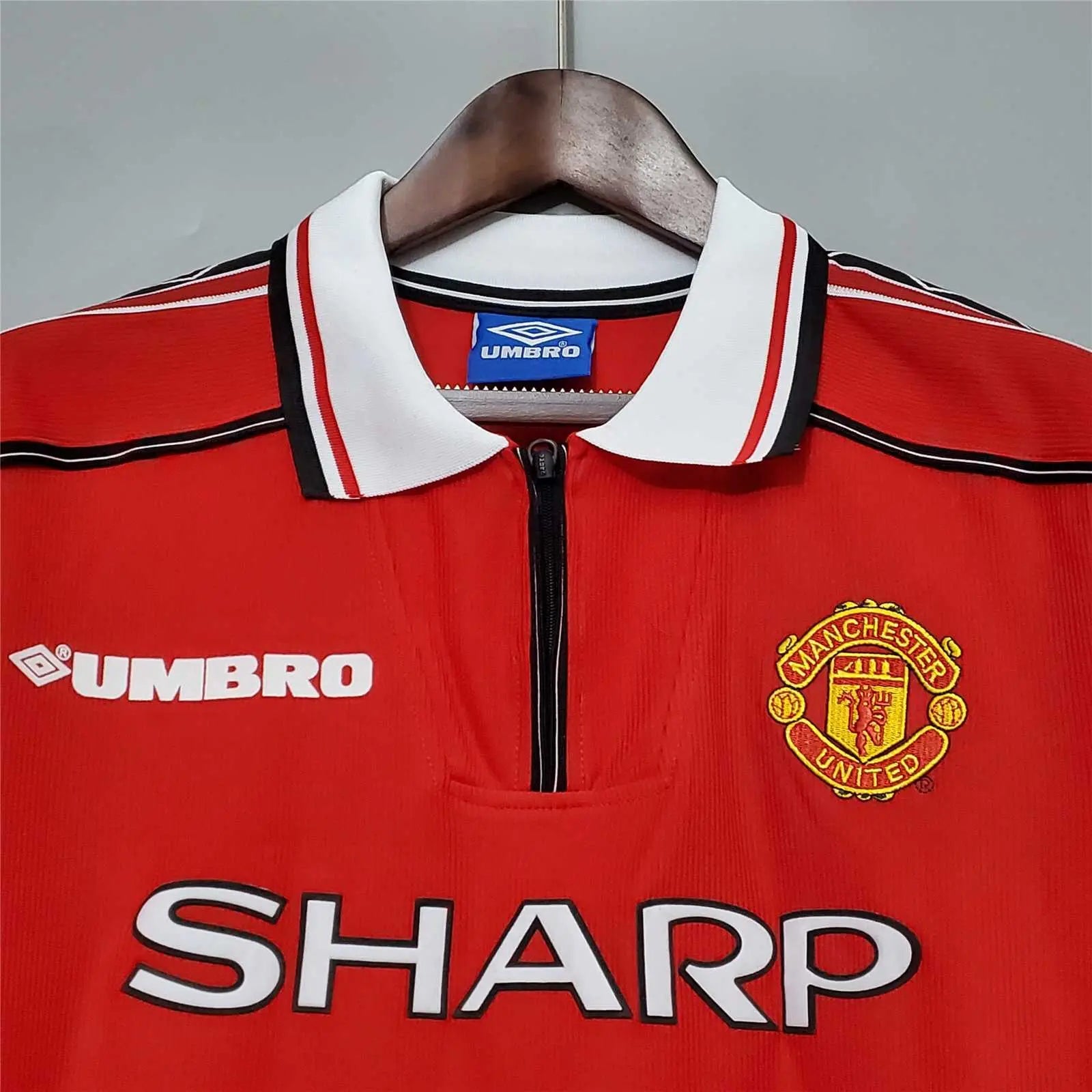 MAILLOT MANCHESTER UNITED DOMICILE 1998/1999 VERSION MANCHES LONGUES - Maillot du Monde