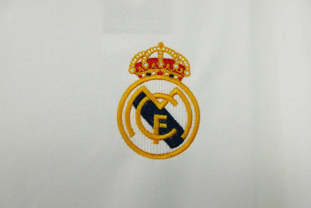 MAILLOT RETRO RÉAL MADRID DOMICILE 2002/2003 VERSION MANCHES LONGUES - Maillot du Monde