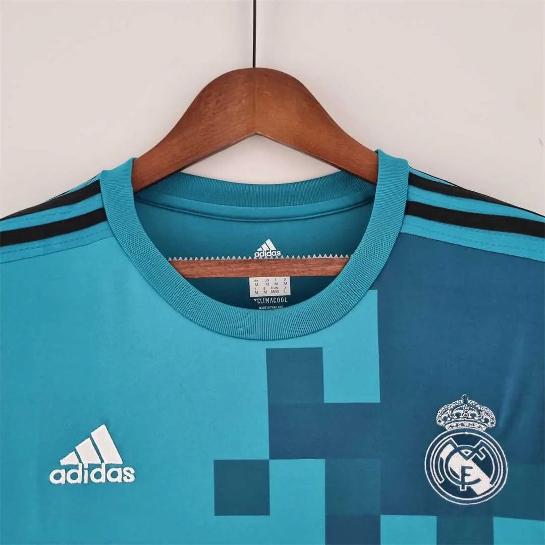 MAILLOT REAL MADRID EXTÉRIEUR 2017/2018 VERSION MANCHES LONGUES - Maillot du Monde