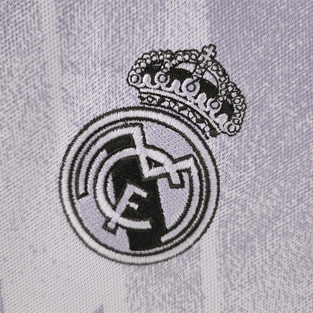 MAILLOT REAL MADRID EXTÉRIEUR 2022/2023 VERSION MANCHES LONGUES - Maillot du Monde