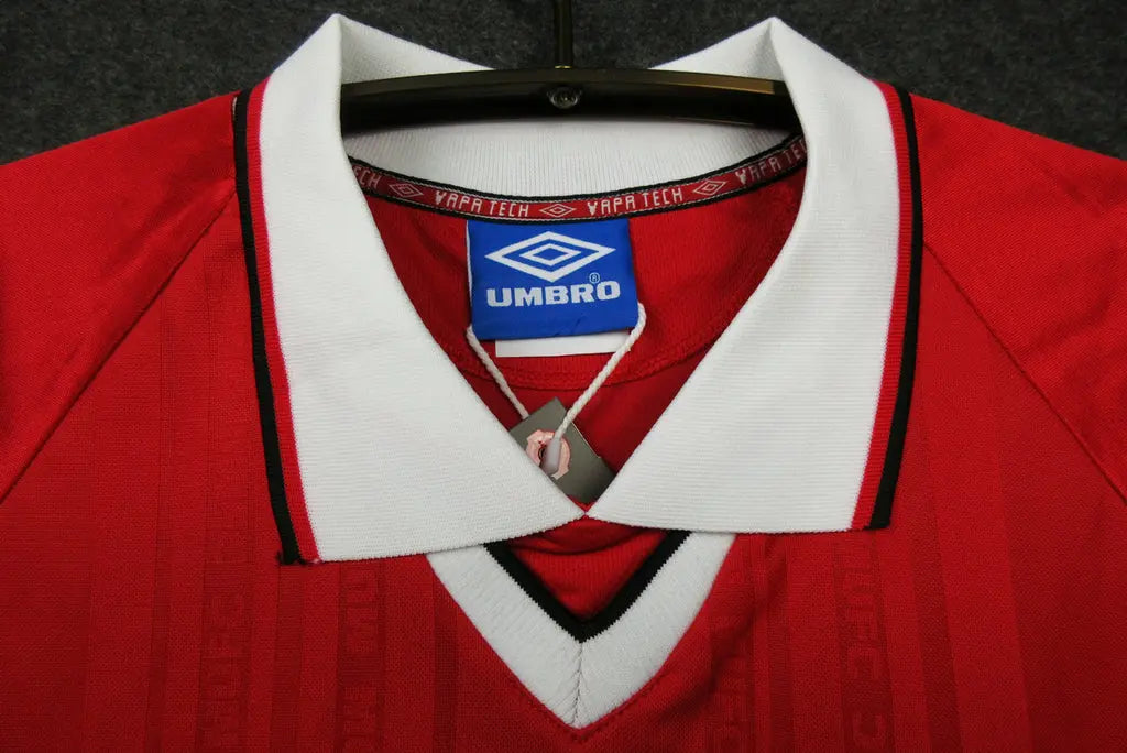MAILLOT MANCHESTER UNITED DOMICILE 1999/2000 VERSION MANCHES LONGUES - Maillot du Monde