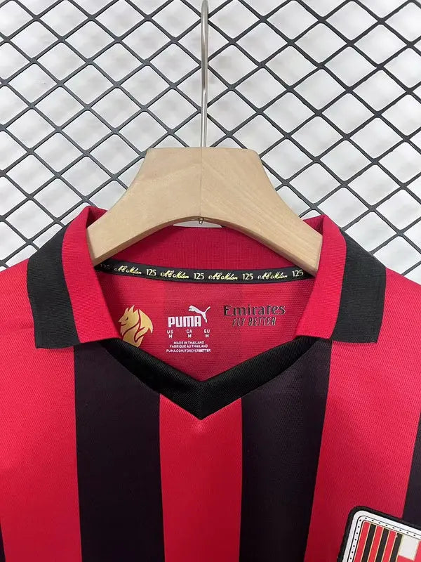 MAILLOT AC MILAN 2024/2025 VERSION MANCHES LONGUES - Maillot du Monde