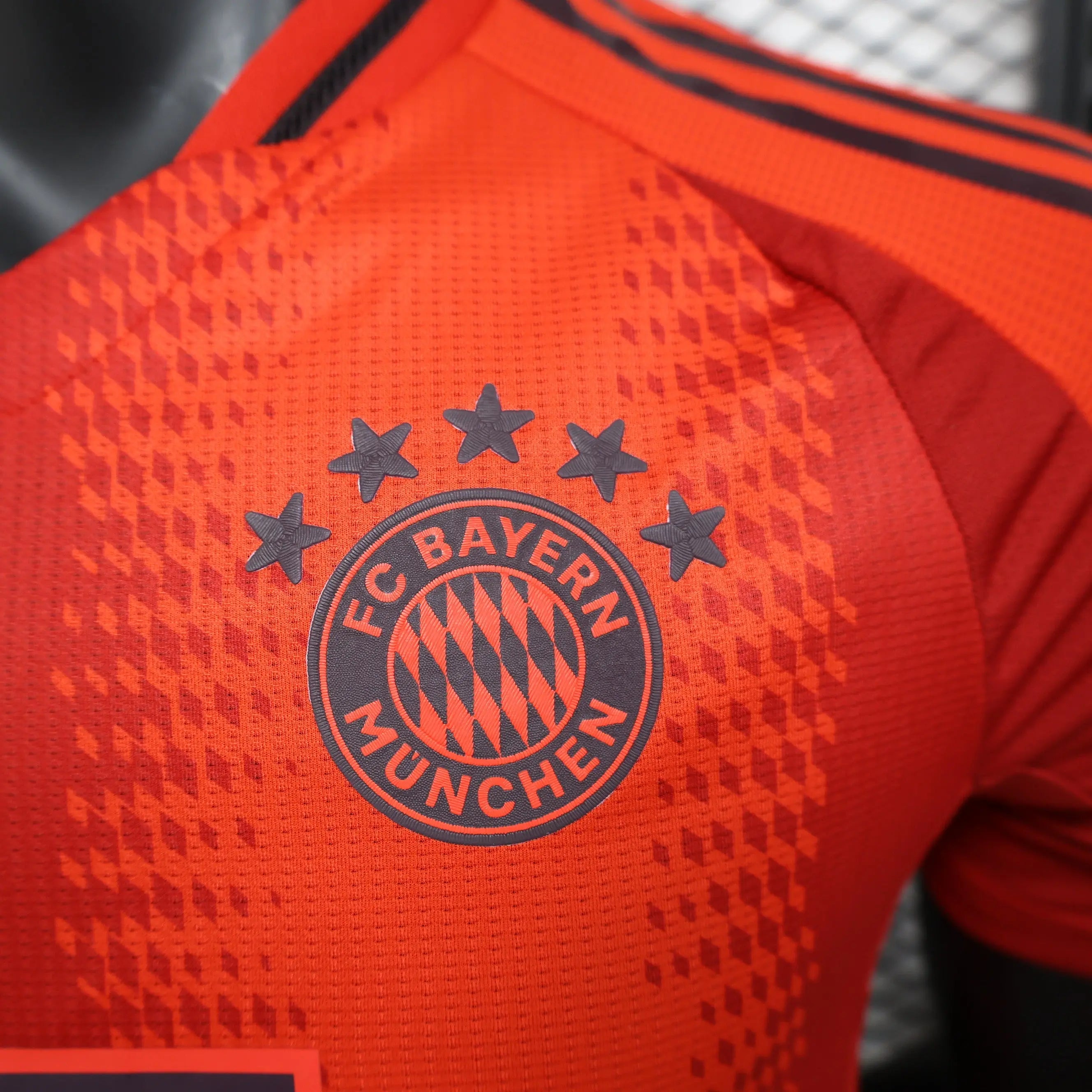 MAILLOT BAYERN MUNICH DOMICILE 2024/2025 - Maillot du Monde