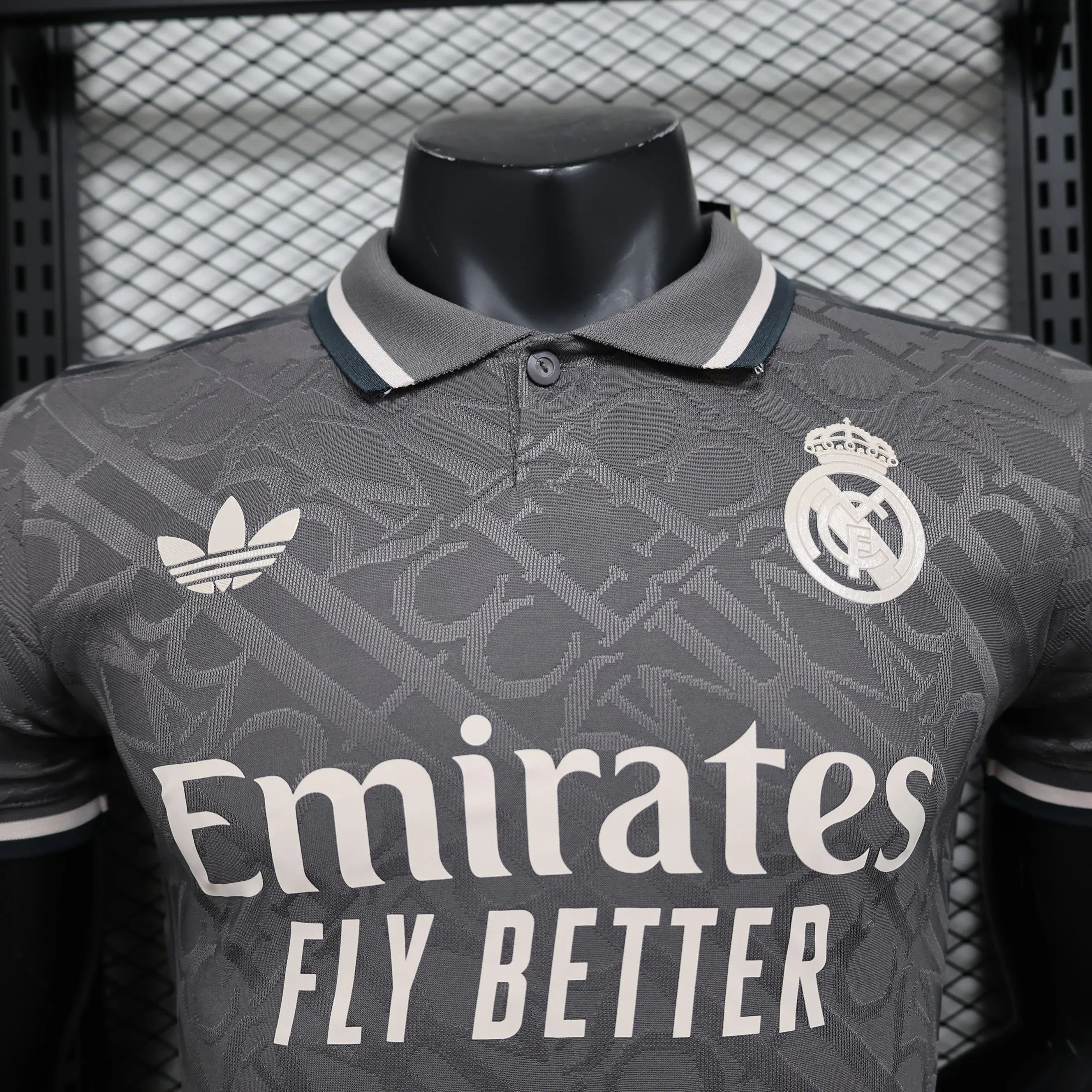 MAILLOT REAL MADRID THIRD 2024/2025 - Maillot du Monde
