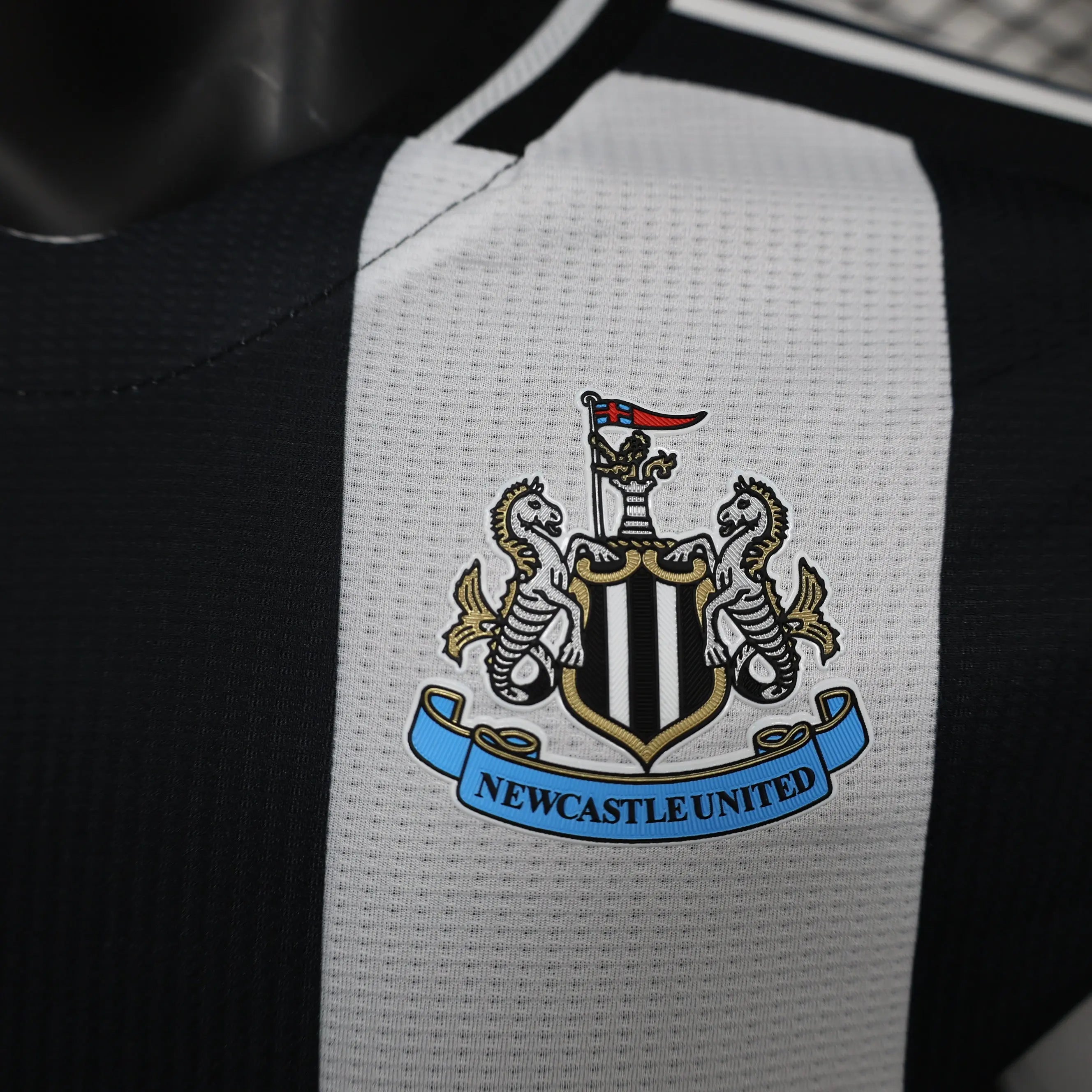MAILLOT NEWCASTLE DOMICILE 2024/2025 - Maillot du Monde
