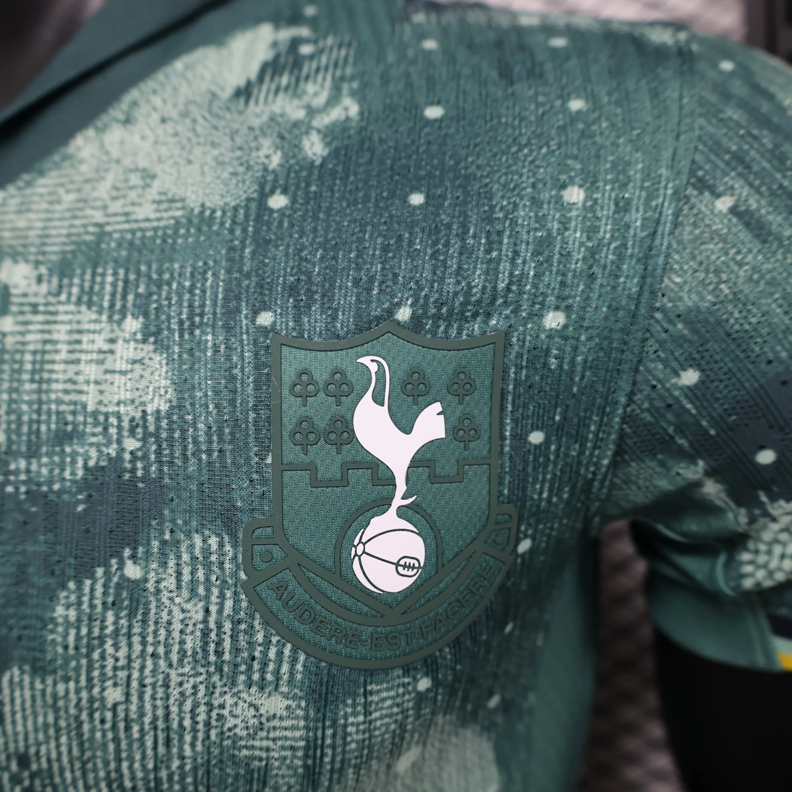 MAILLOT TOTTENHAM HOTSPUR THIRD 2024/2025 - Maillot du Monde