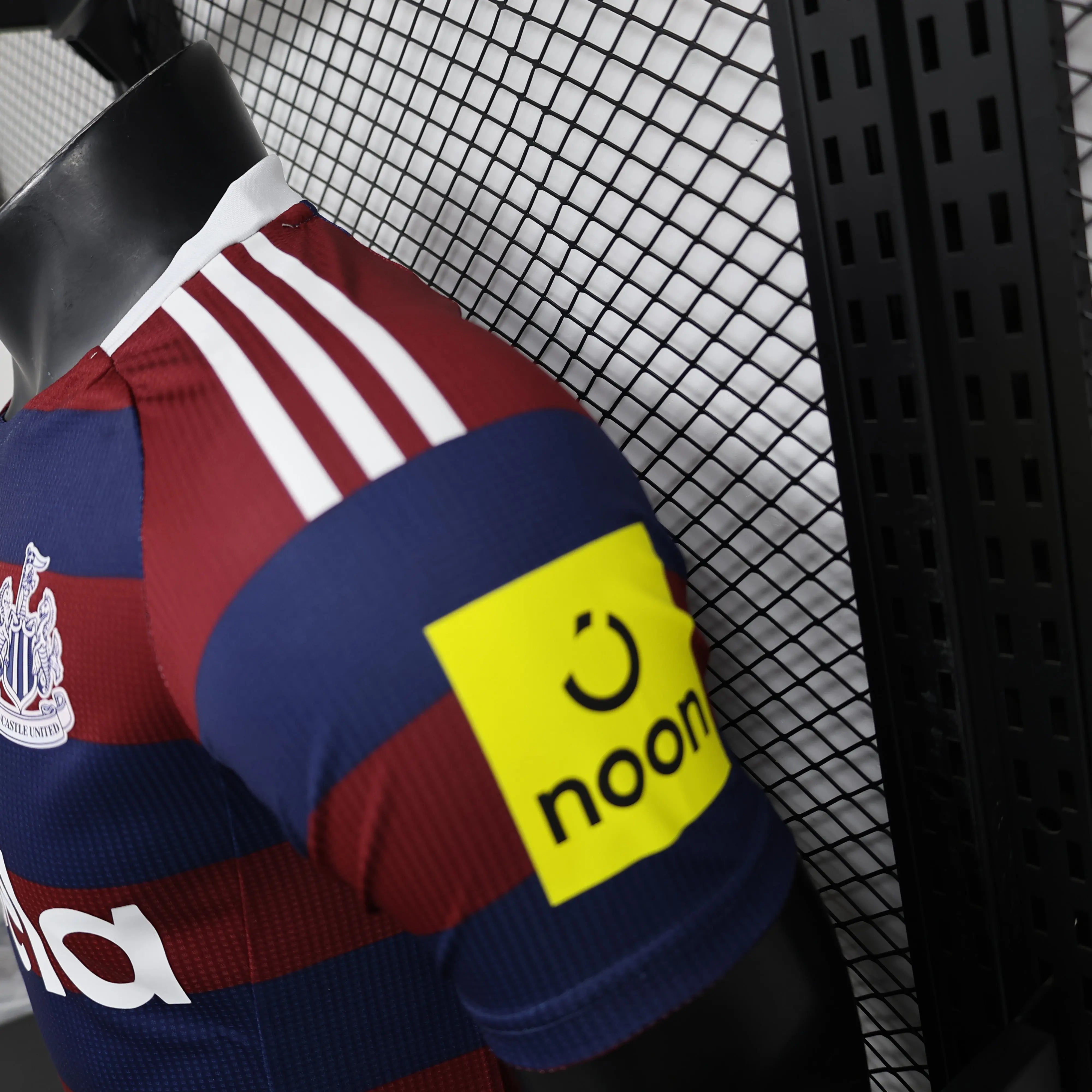 MAILLOT NEWCASTLE EXTERIEUR 2024/2025 - Maillot du Monde