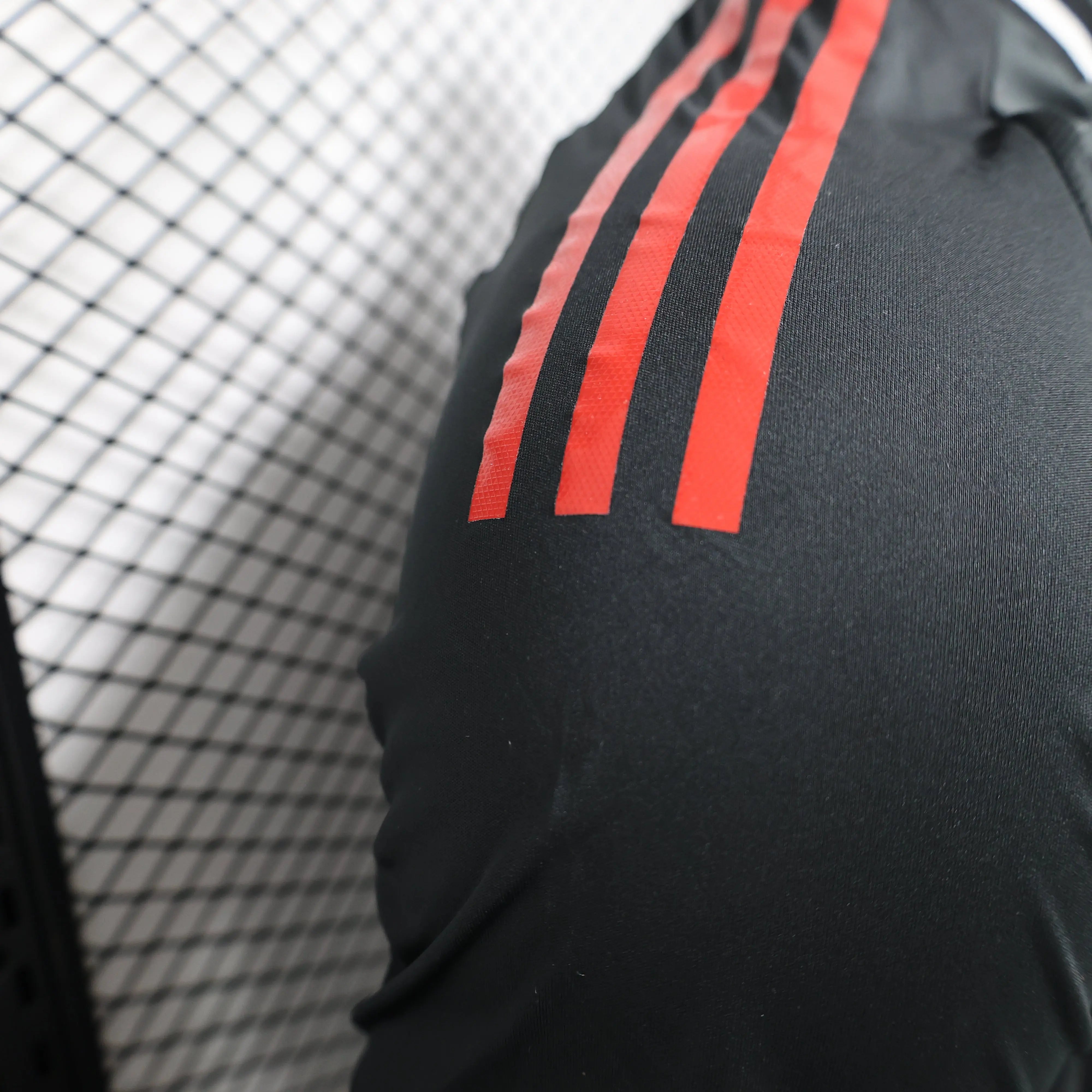 MAILLOT OLYMPIQUE LYONNAIS EXTERIEUR 2024/2025 - Maillot du Monde